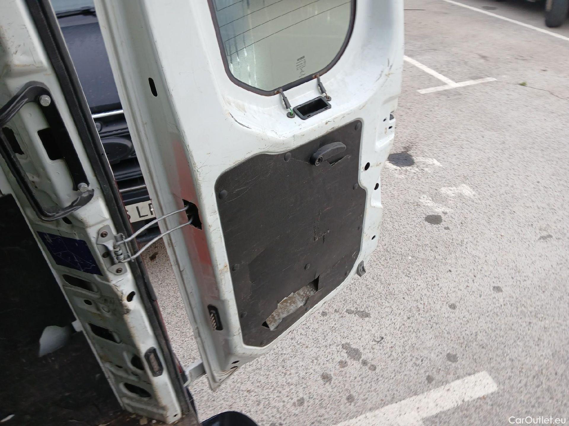  Iveco  Daily IVECO  / 2019 / 4P / combi 35S 14H V 4100/H2 16H M3 #18