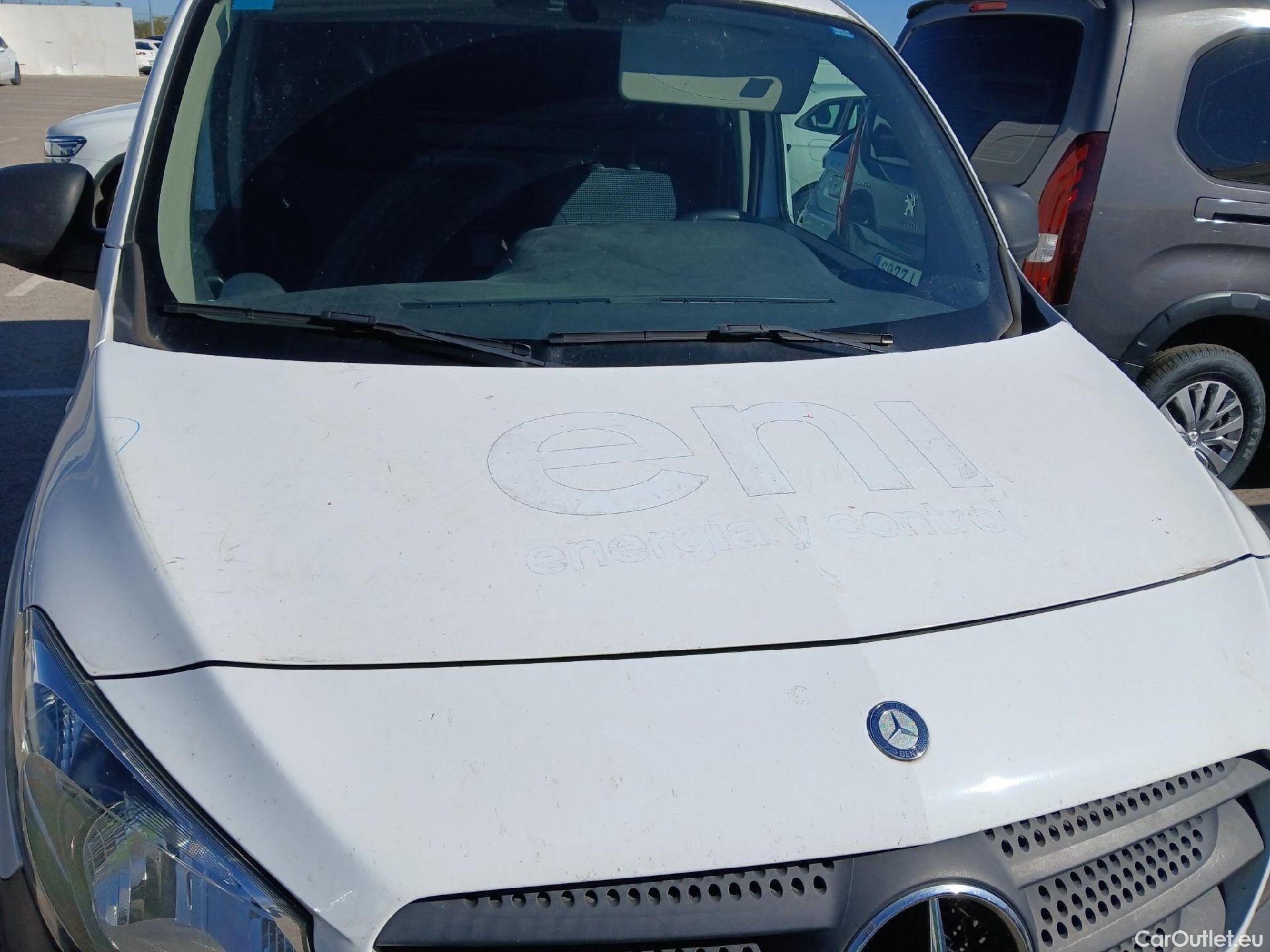  Mercedes  Citan MERCEDES-BENZ  / 2012 / 4P / furgón derivado de turismo 109 CDI Furgón Largo #14