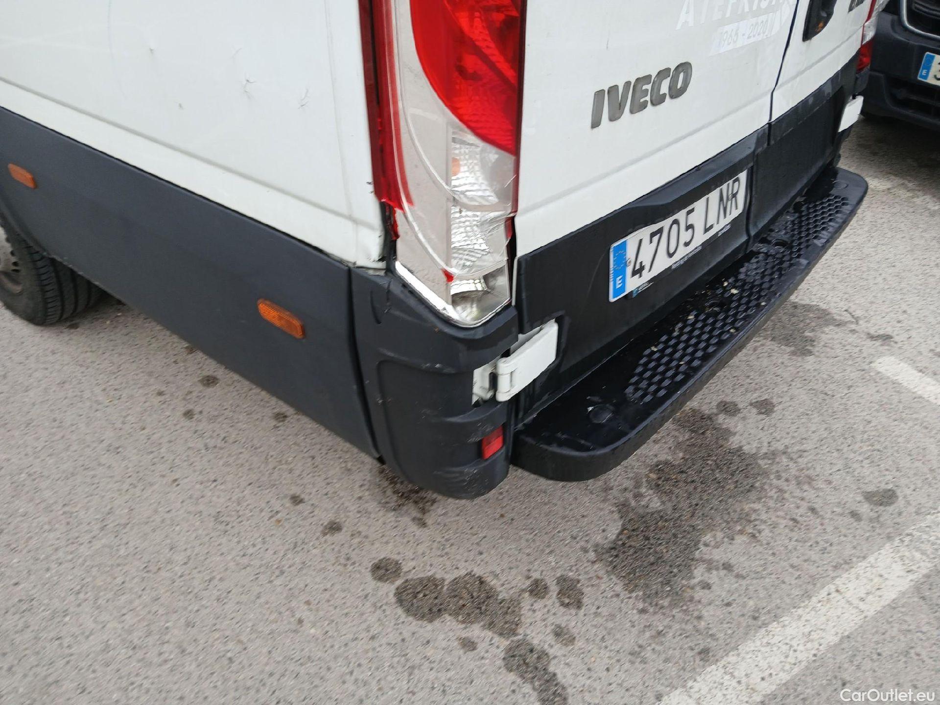  Iveco  Daily IVECO  / 2019 / 4P / combi 35S 14H V 4100/H2 16H M3 #37