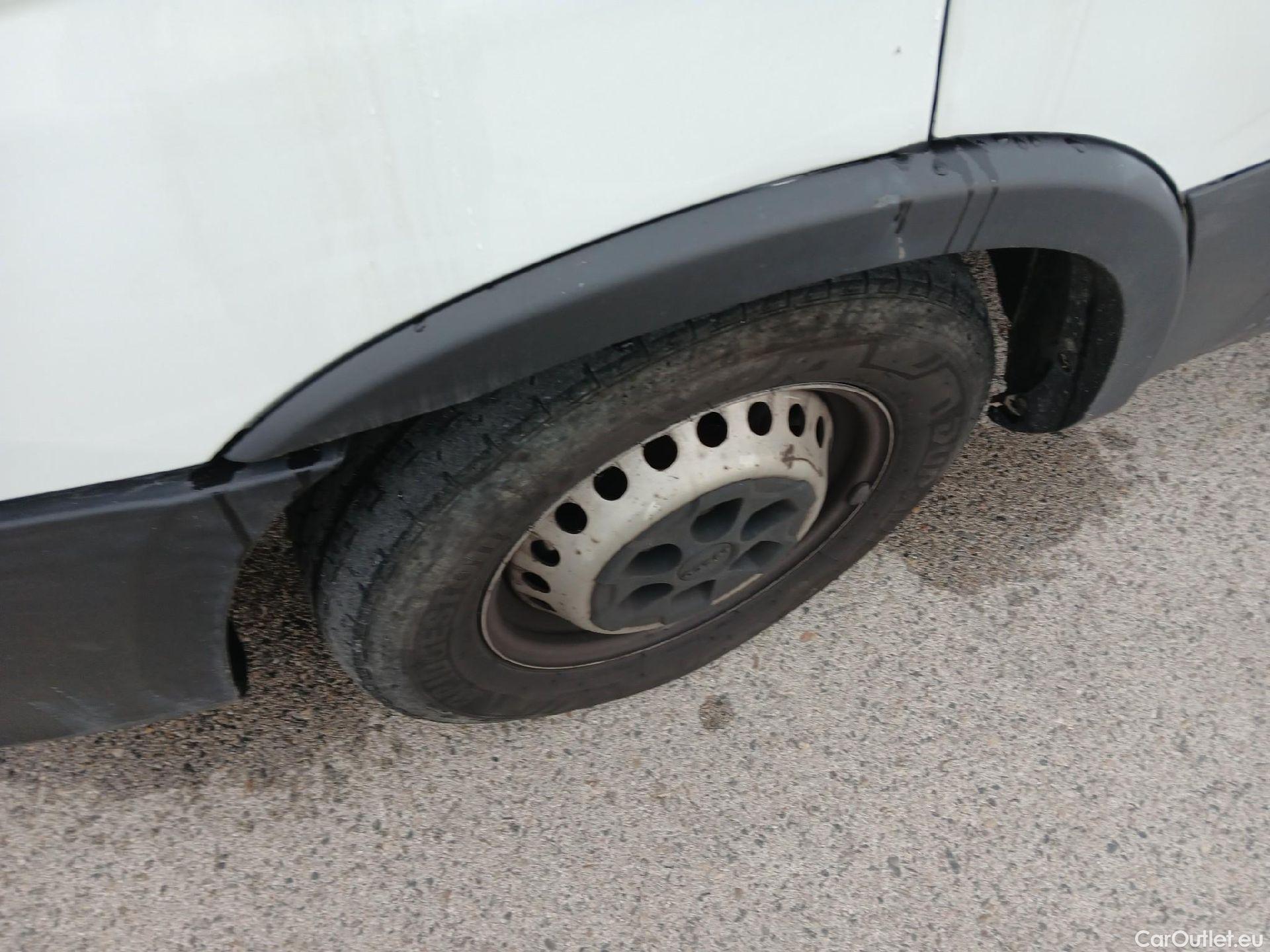  Iveco  Daily IVECO  / 2019 / 4P / combi 35S 14H V 4100/H2 16H M3 #24