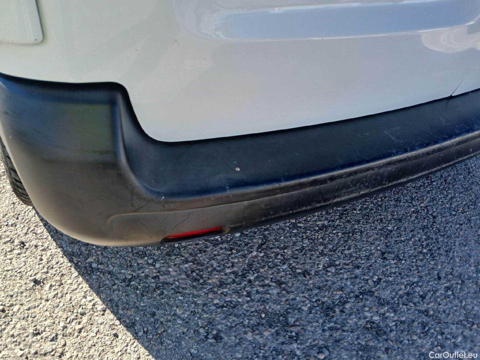  Peugeot  Expert PEUGEOT  / 2016 / 4P / furgón Furgón Pro 2.0 BlueHDi 120 S&S Standard #19