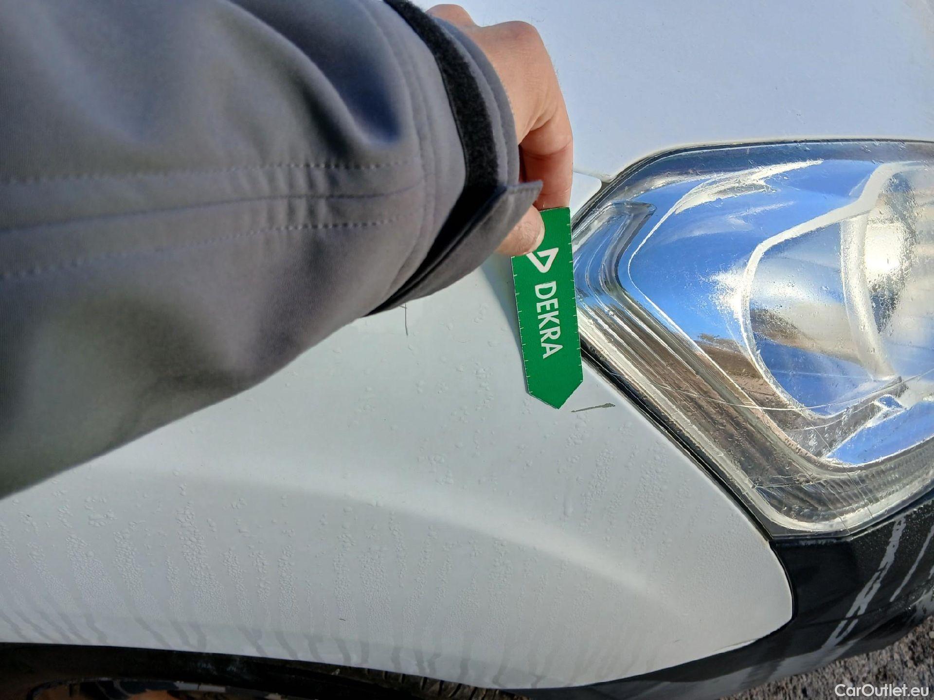  Citroen  Berlingo CITROEN  / 2015 / 3P / furgón derivado de turismo BlueHDi 74KW (100CV) #29