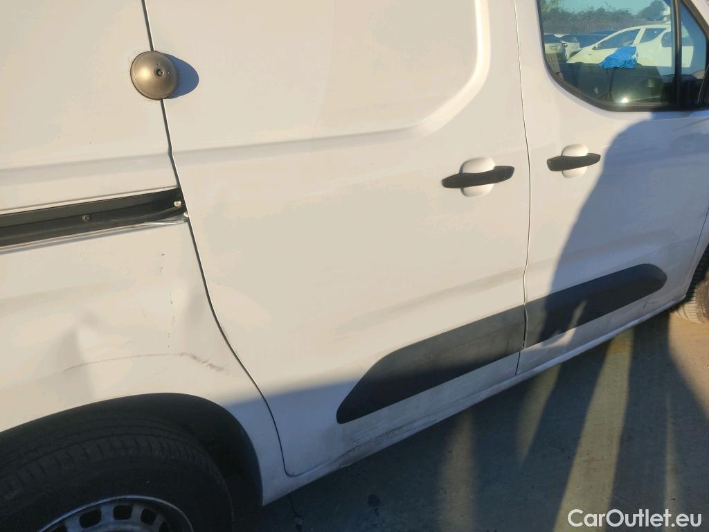  Opel  Combo OPEL  / 2018 / 3P / furgón derivado de turismo 1.5 TD 75kW (100CV) Express L H1 650kg #9