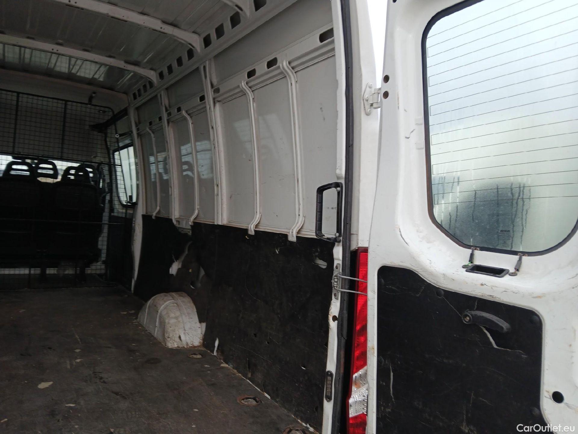  Iveco  Daily IVECO  / 2019 / 4P / combi 35S 14H V 4100/H2 16H M3 #19