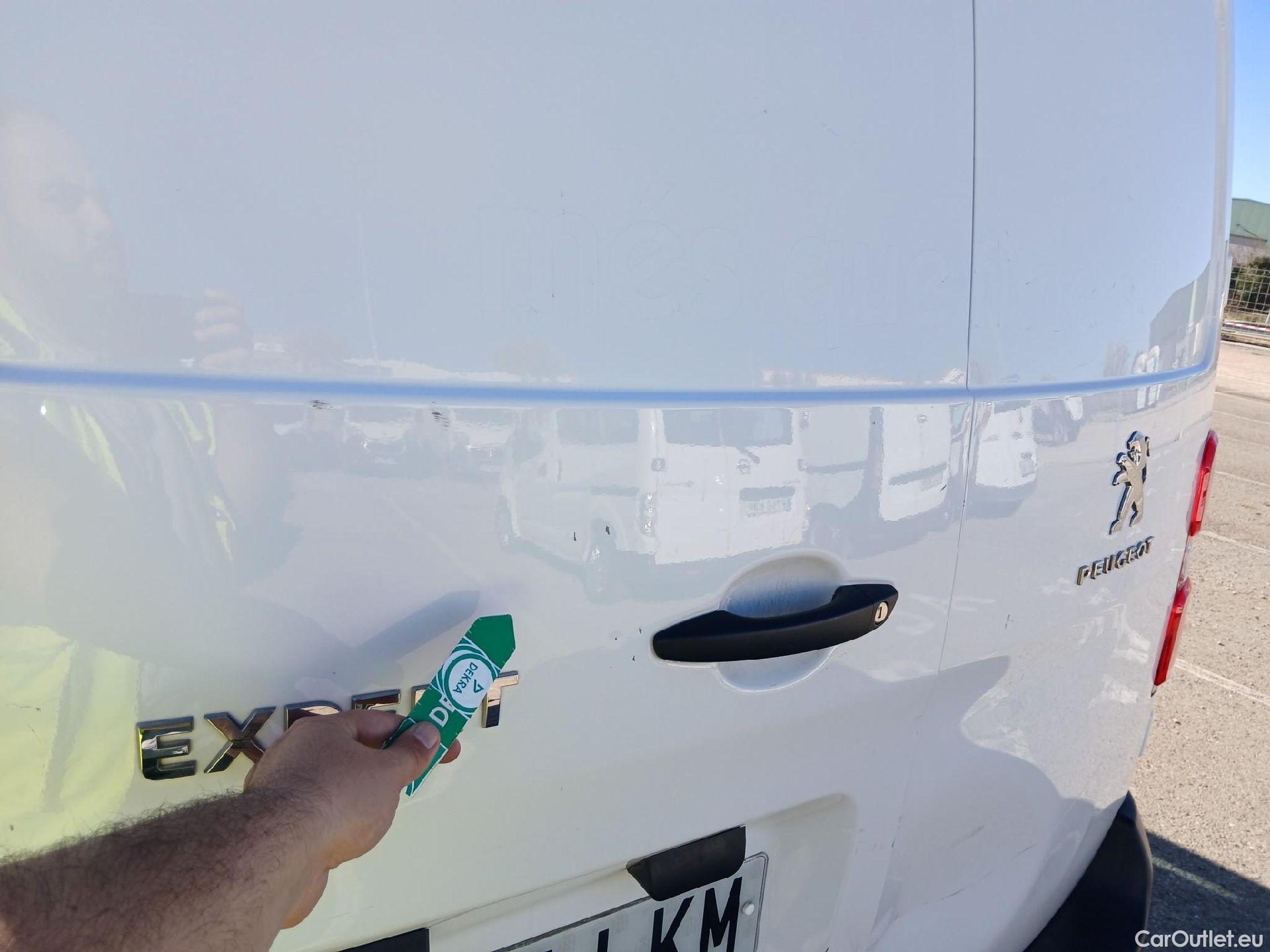  Peugeot  Expert PEUGEOT  / 2016 / 4P / furgón Furgón Pro 2.0 BlueHDi 120 S&S Standard #21