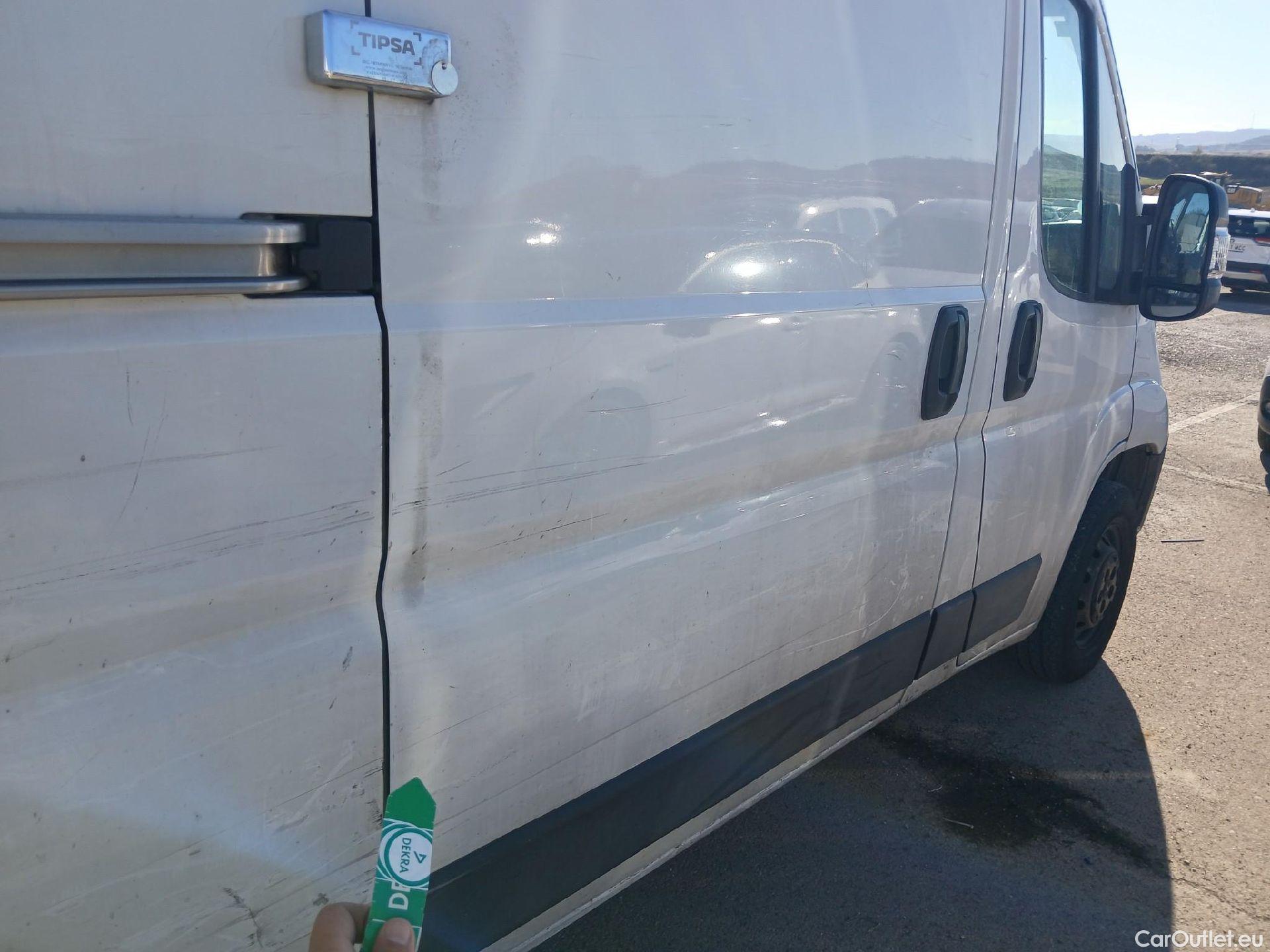  Peugeot  Boxer PEUGEOT  / 2014 / 4P / furgón 333 L2 H1 BHDI 103kW (140CV) S&S 6 V. M (AC) #87