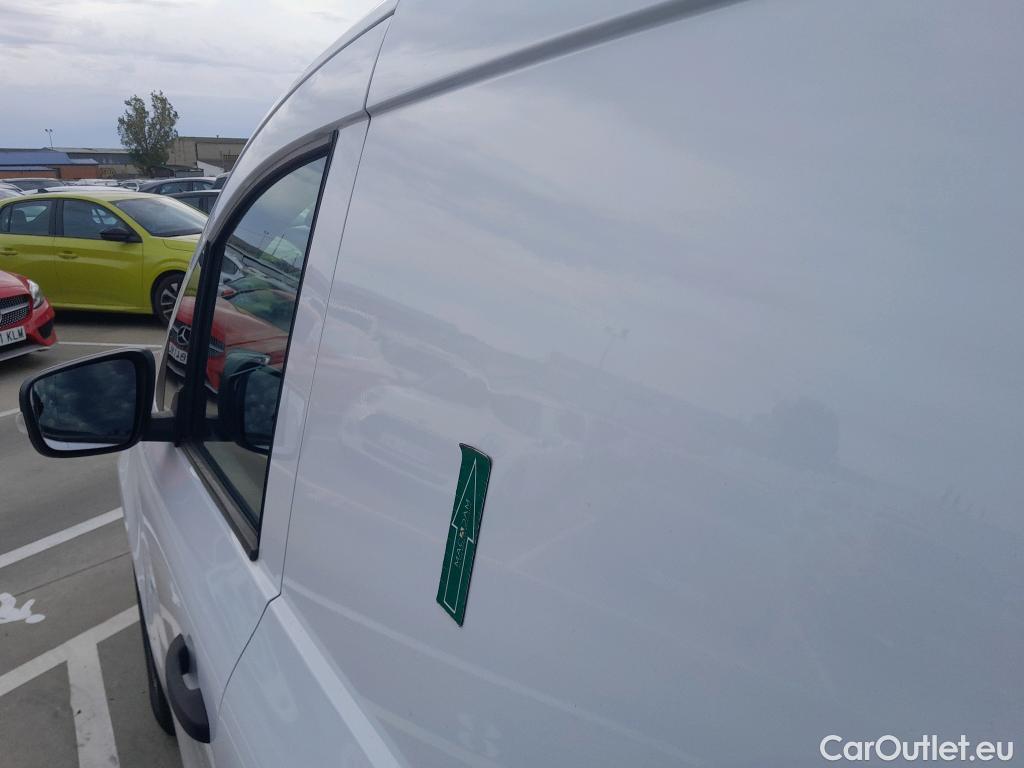  Mercedes  Citan MERCEDES-BENZ  / 2021 / 4P / furgón derivado de turismo 110 CDI 70kW Furgón Base Largo (AC) #4