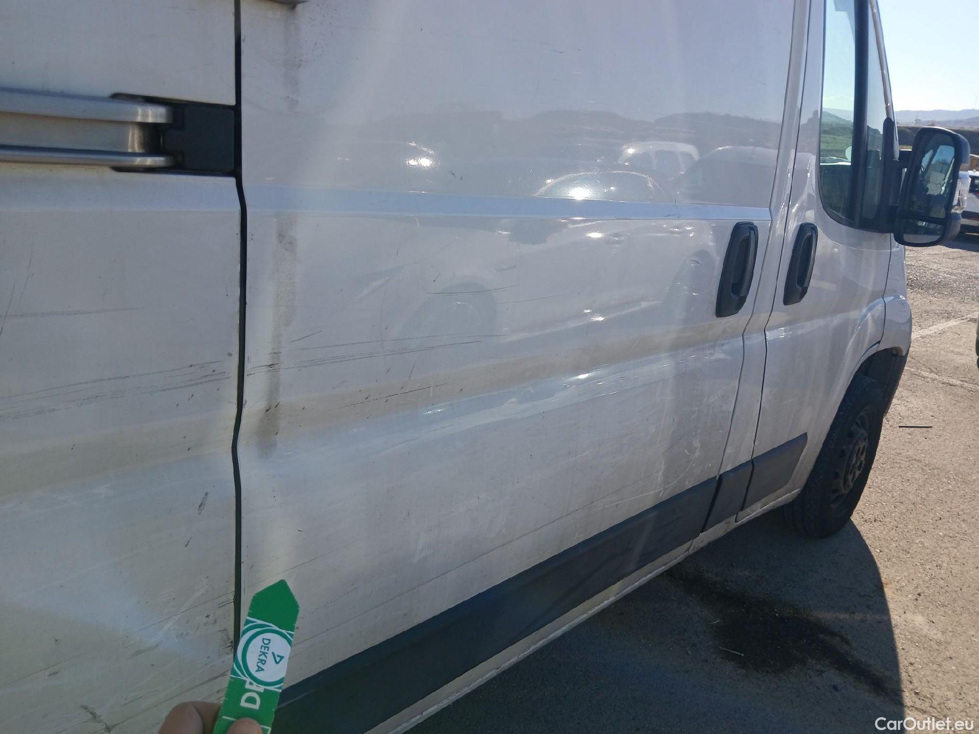  Peugeot  Boxer PEUGEOT  / 2014 / 4P / furgón 333 L2 H1 BHDI 103kW (140CV) S&S 6 V. M (AC) #86