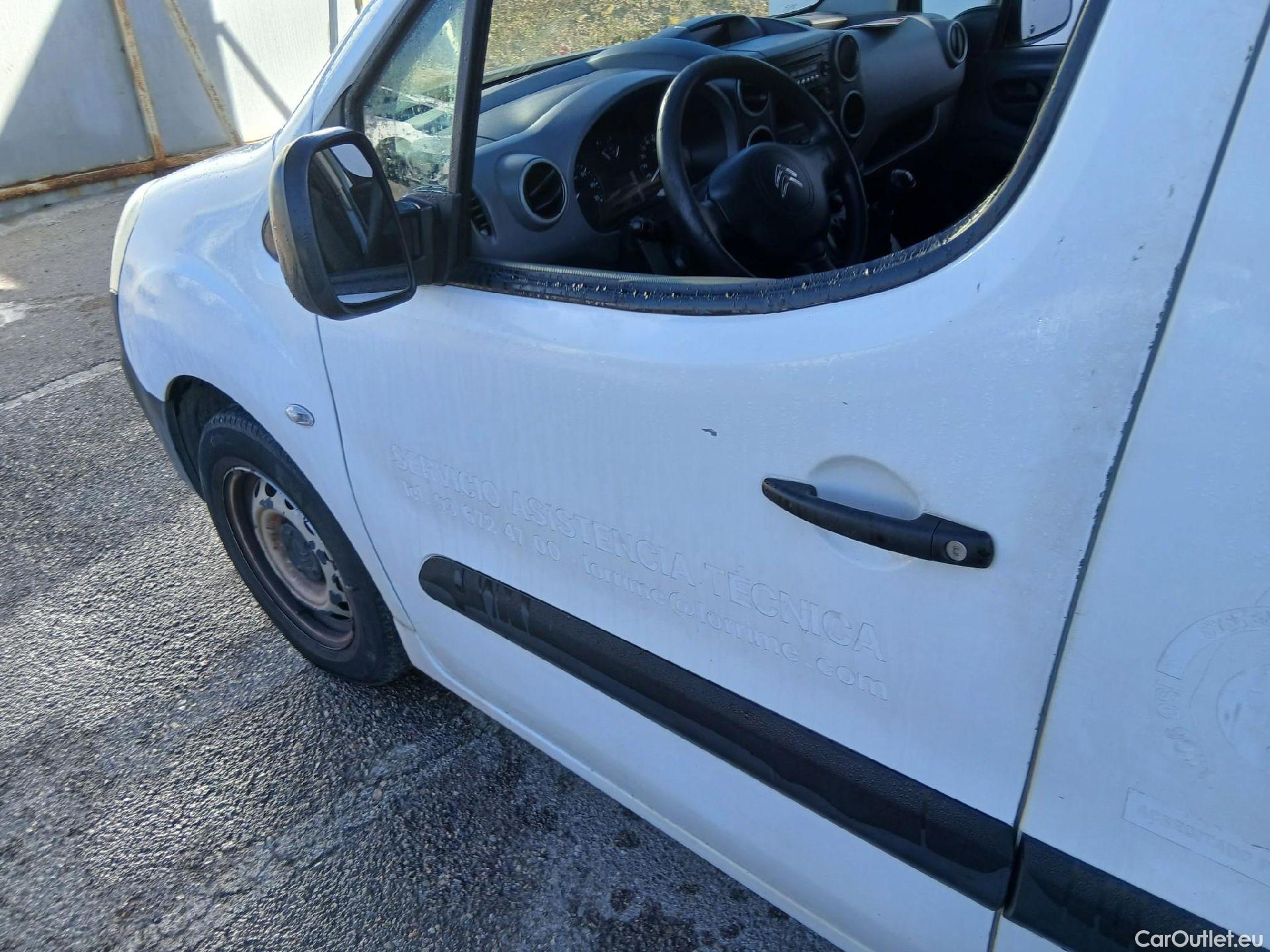  Citroen  Berlingo CITROEN  / 2015 / 3P / furgón derivado de turismo BlueHDi 74KW (100CV) #9