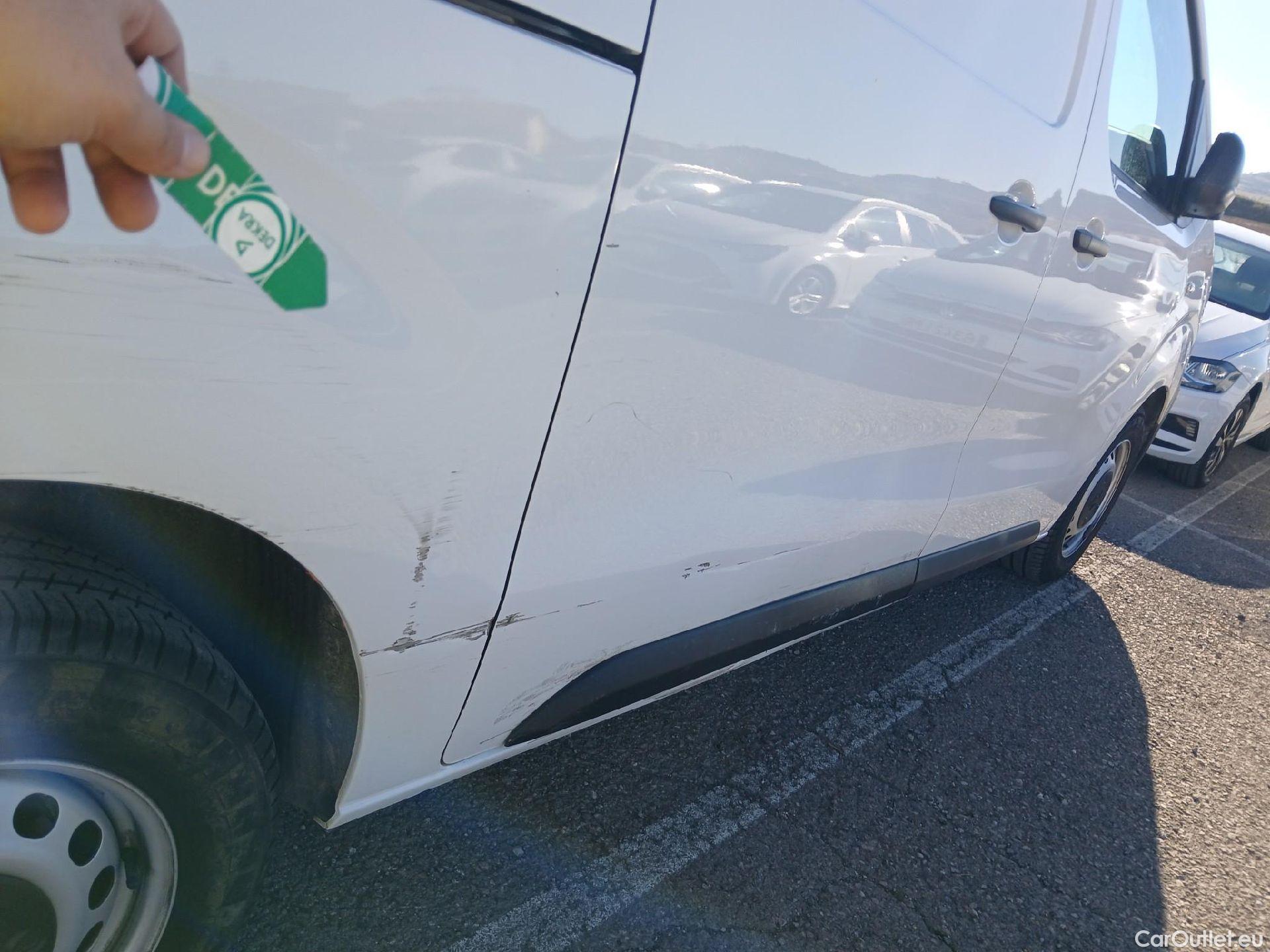  Peugeot  Expert PEUGEOT  / 2016 / 4P / furgón Furgón Pro 2.0 BlueHDi 120 S&S Standard #35