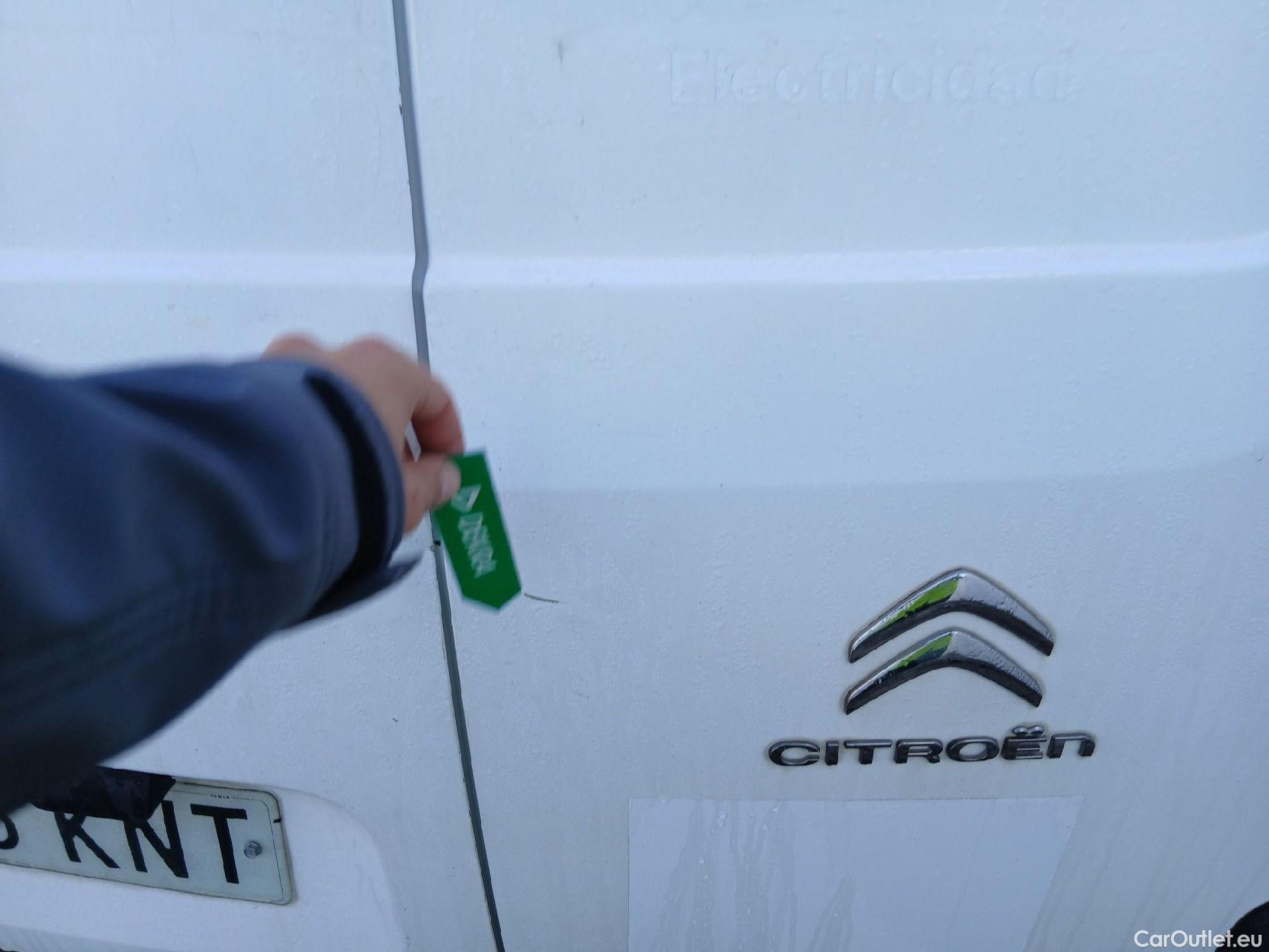  Citroen  Berlingo CITROEN  / 2015 / 3P / furgón derivado de turismo BlueHDi 74KW (100CV) #17