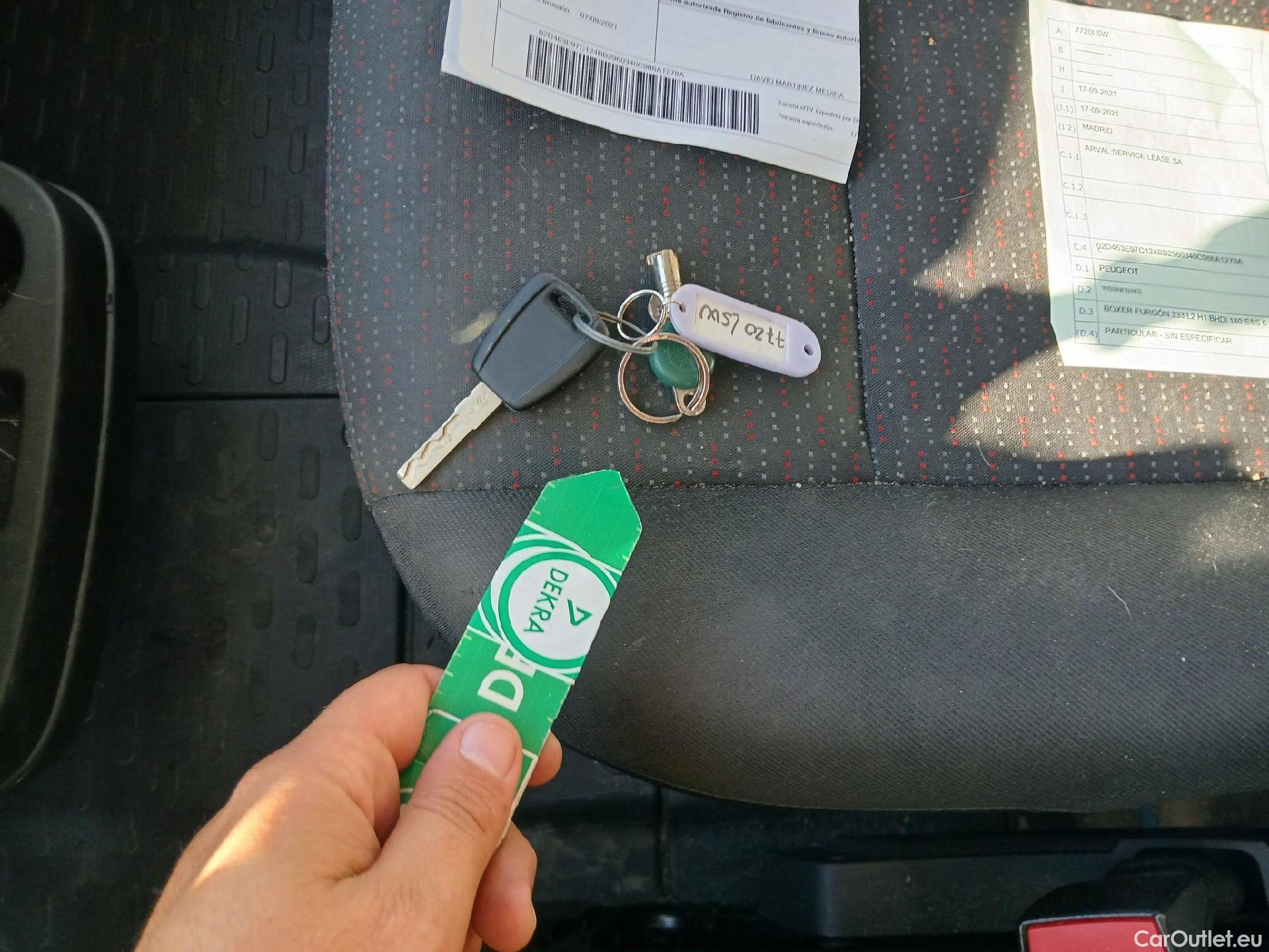  Peugeot  Boxer PEUGEOT  / 2014 / 4P / furgón 333 L2 H1 BHDI 103kW (140CV) S&S 6 V. M (AC) #4