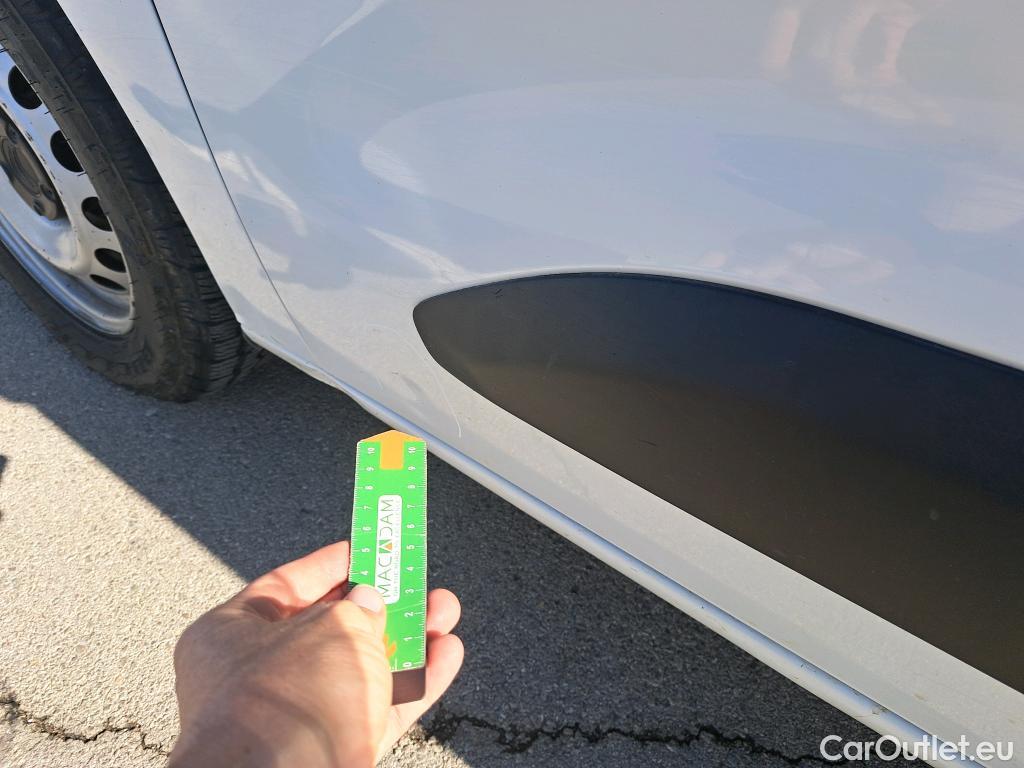  Citroen  Berlingo CITROEN  / 2018 / 3P / furgón derivado de turismo Talla M BlueHDi 100 WORKER #35