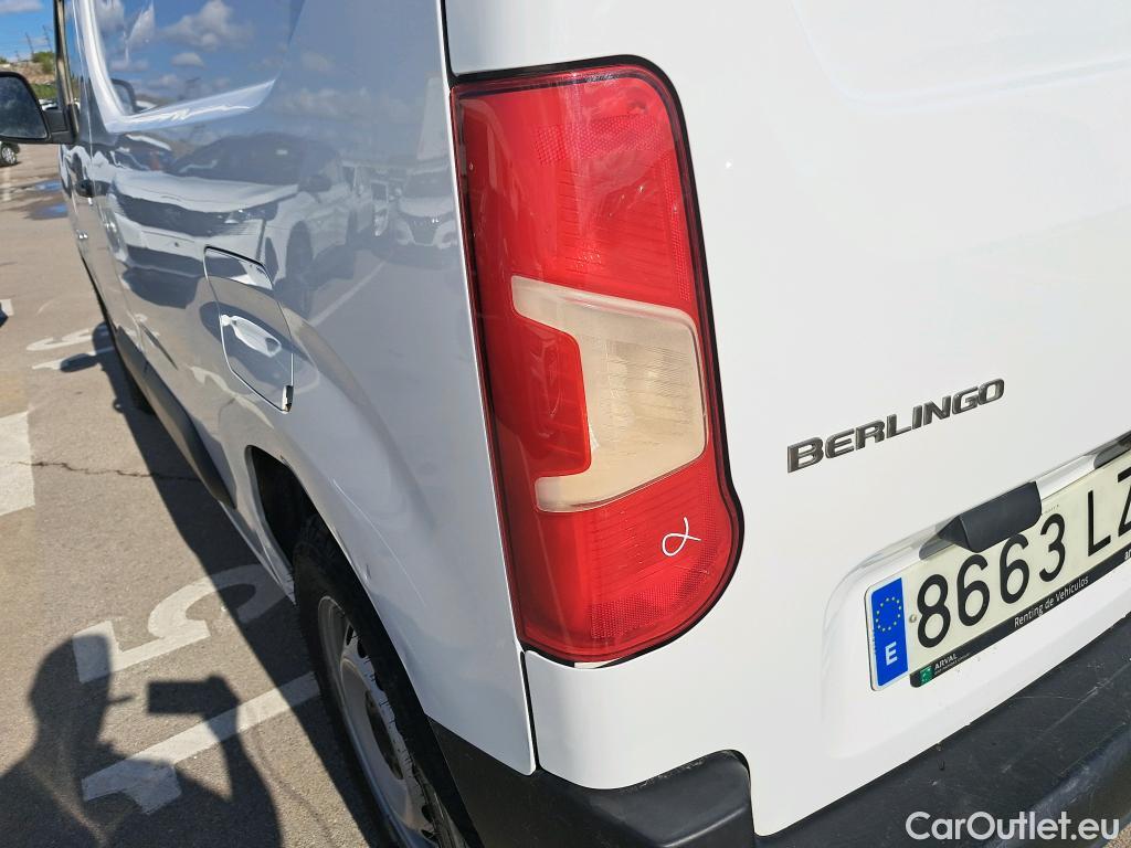  Citroen  Berlingo CITROEN  / 2018 / 3P / furgón derivado de turismo Talla M BlueHDi 100 WORKER #25
