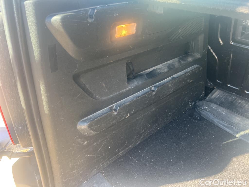  Citroen  Berlingo CITROEN  / 2018 / 4P / combi Talla M BlueHDi 100 LIVE (AC) #34