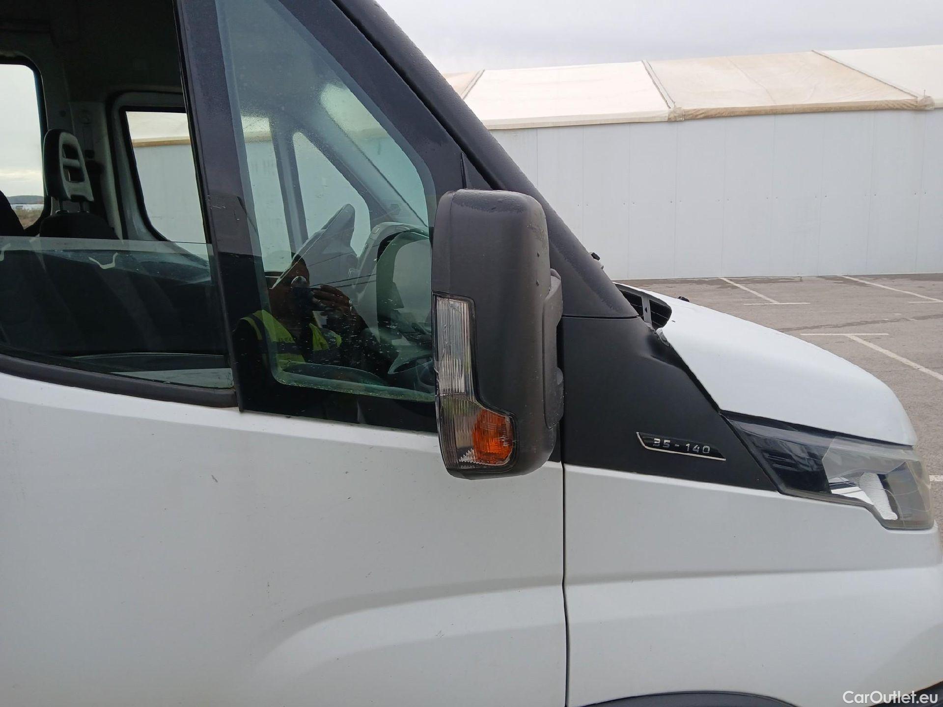  Iveco  Daily IVECO  / 2019 / 4P / combi 35S 14H V 4100/H2 16H M3 #49