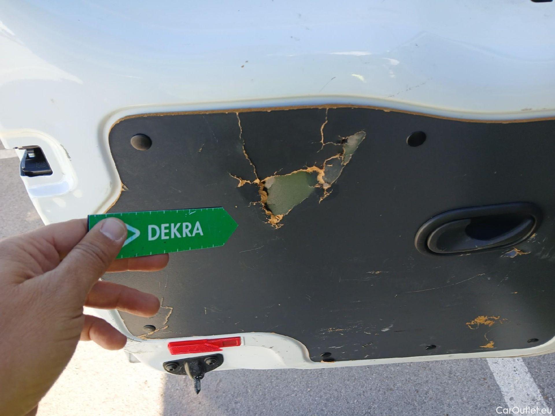  Mercedes  Citan MERCEDES-BENZ  / 2012 / 4P / furgón derivado de turismo 109 CDI Furgón Largo #4