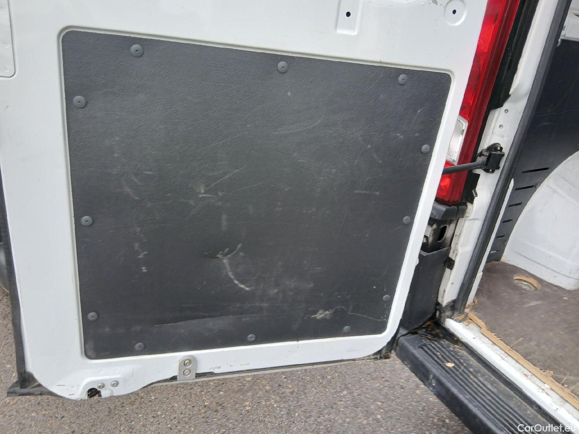  Fiat  Ducato FIAT  / 2014 / 4P / furgón Furgón 35 Largo Alto 2.3 Mlijet 109kW #7