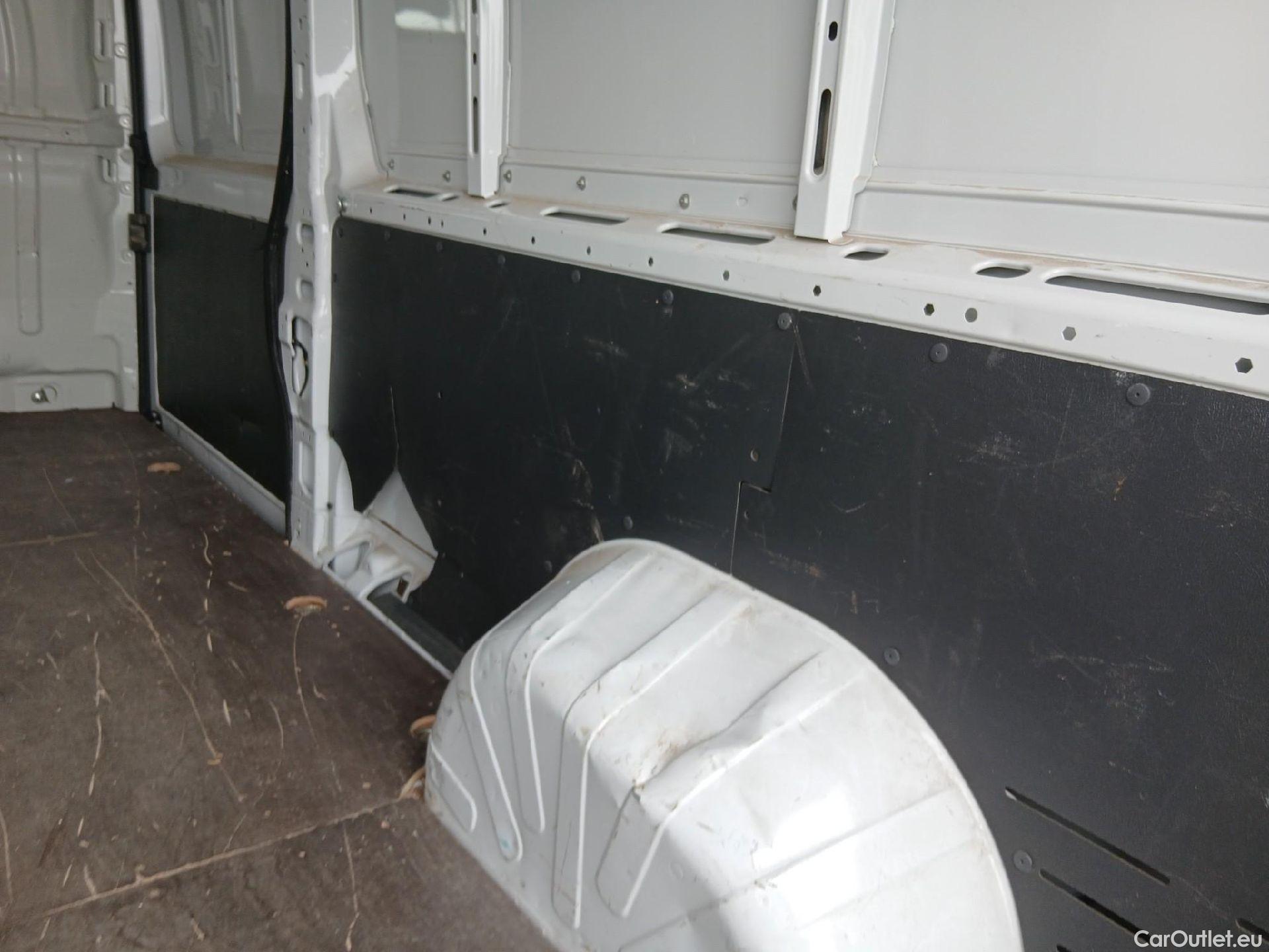  Fiat  Ducato FIAT  / 2014 / 4P / furgón Furgón 35 Largo Alto 2.3 Mlijet 109kW #11