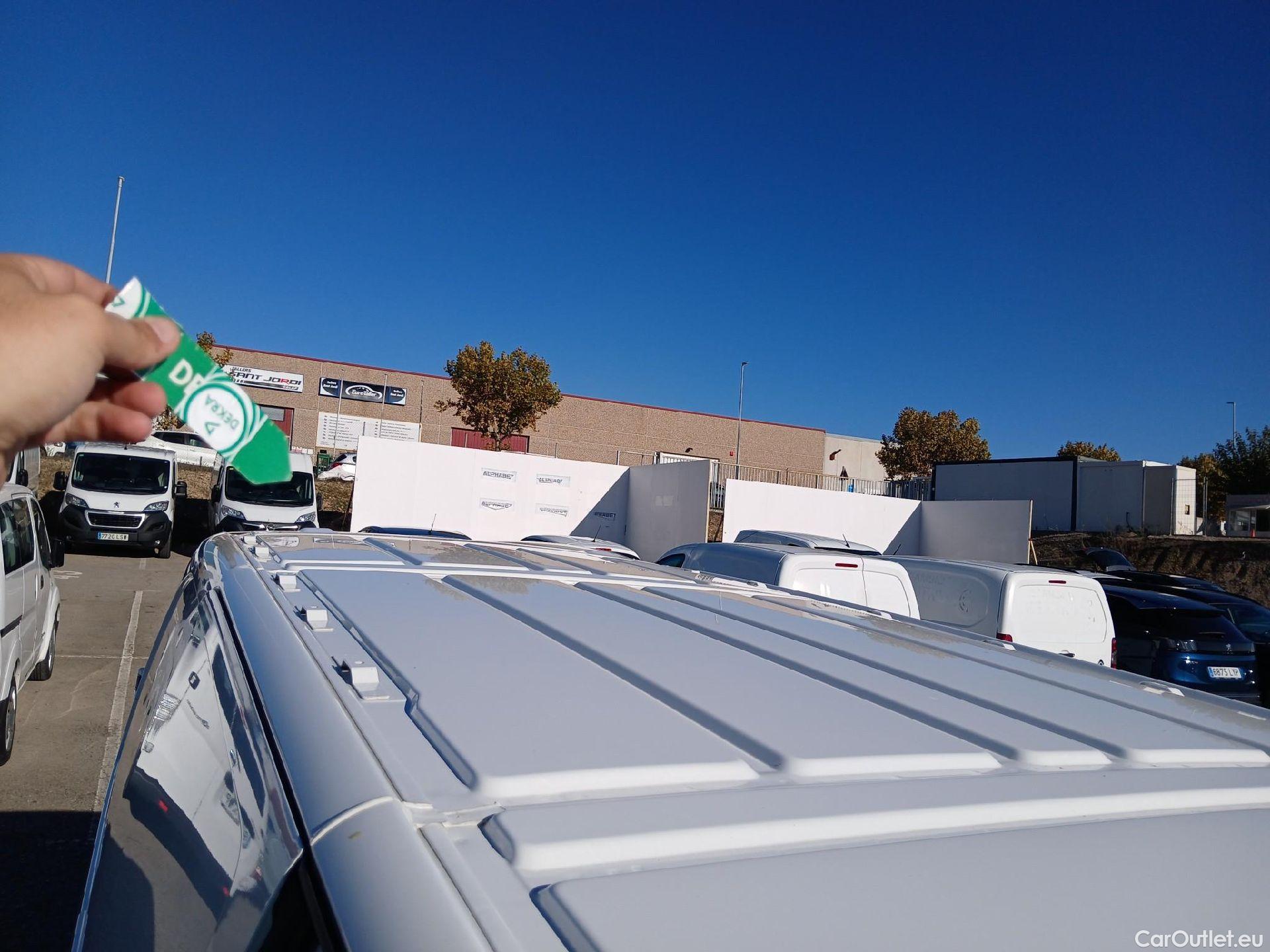  Peugeot  Expert PEUGEOT  / 2016 / 4P / furgón Furgón Pro 2.0 BlueHDi 120 S&S Standard #45