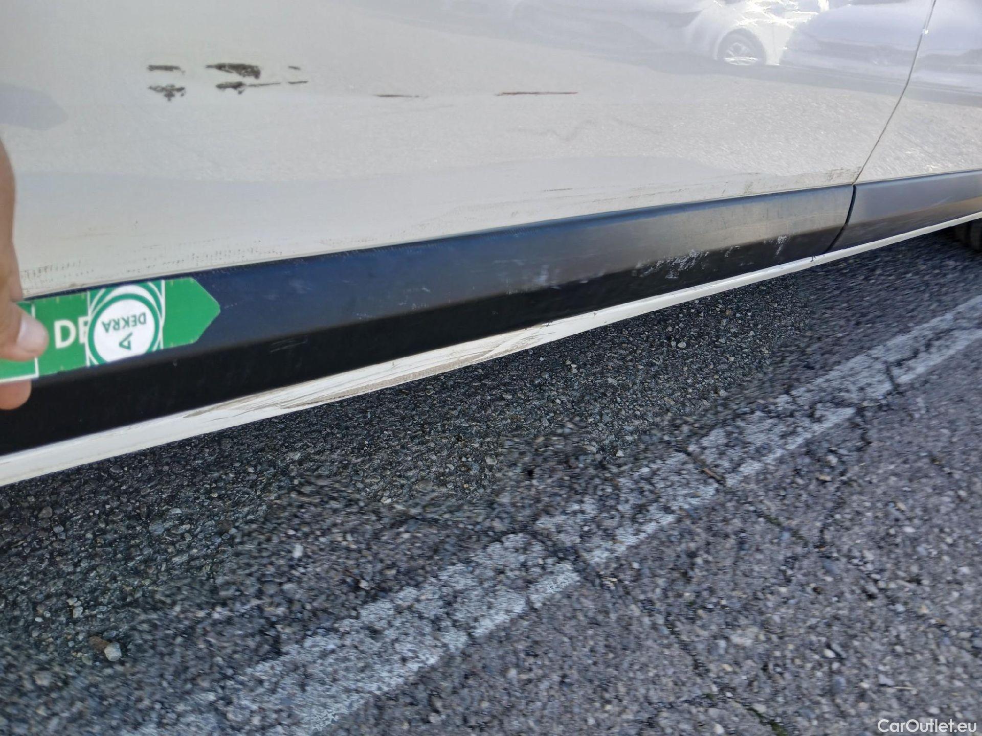  Peugeot  Expert PEUGEOT  / 2016 / 4P / furgón Furgón Pro 2.0 BlueHDi 120 S&S Standard #38