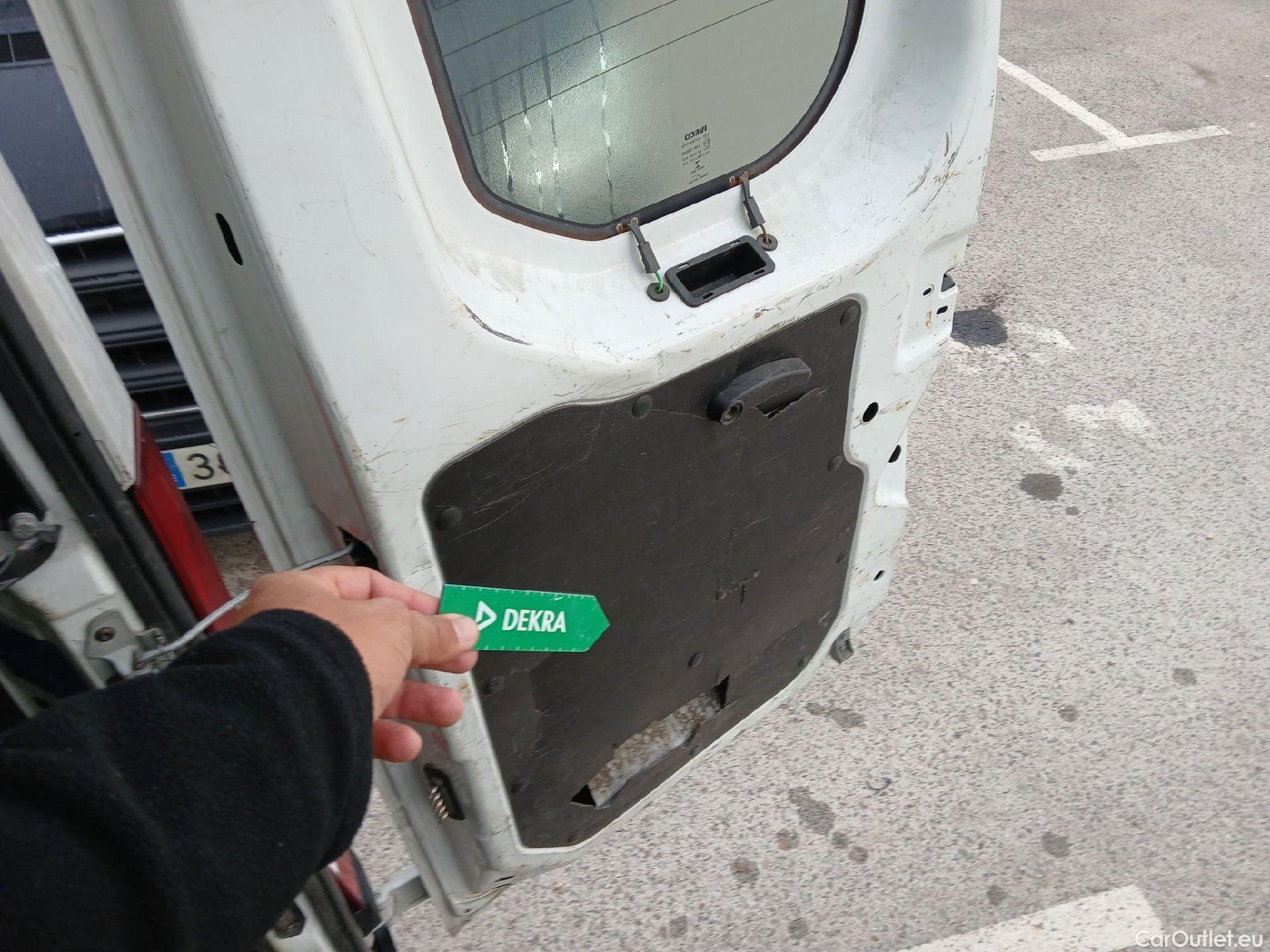  Iveco  Daily IVECO  / 2019 / 4P / combi 35S 14H V 4100/H2 16H M3 #17