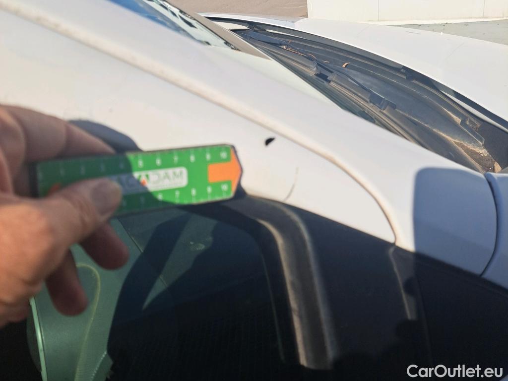  Peugeot  Partner PEUGEOT  / 2015 / 3P / furgón derivado de turismo Furgón Confort L1 BlueHDi 73KW (100CV) #33