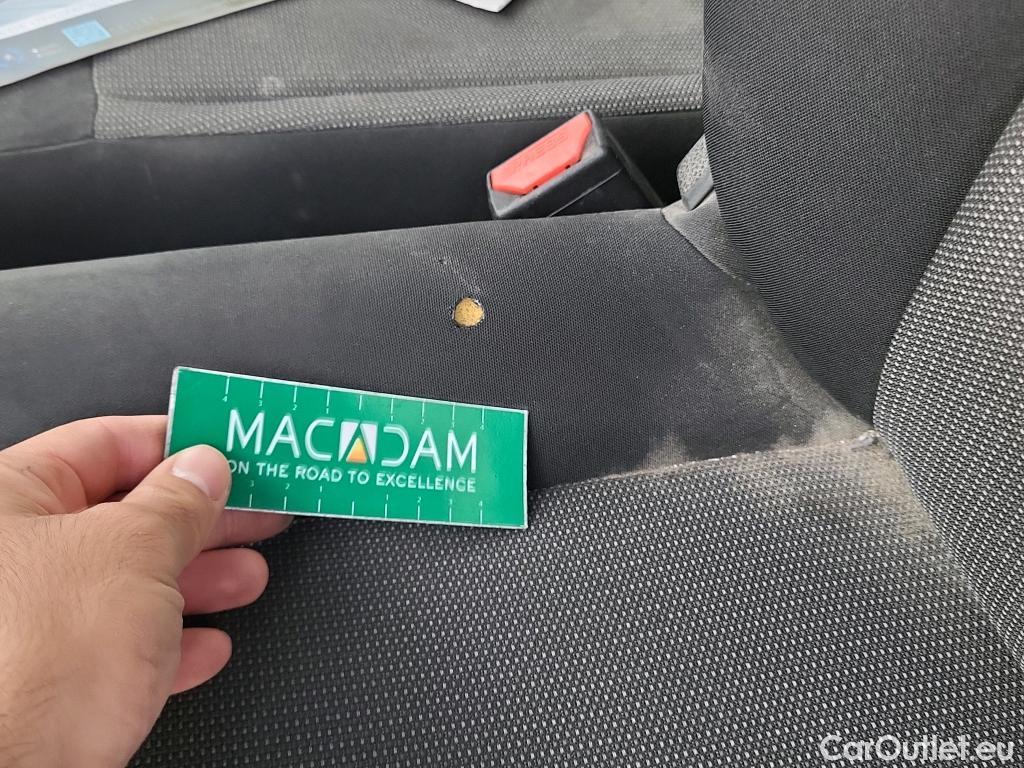  Peugeot  Expert PEUGEOT  / 2016 / 4P / furgón Furgón BlueHDi 100 S&S 6v Standard #39