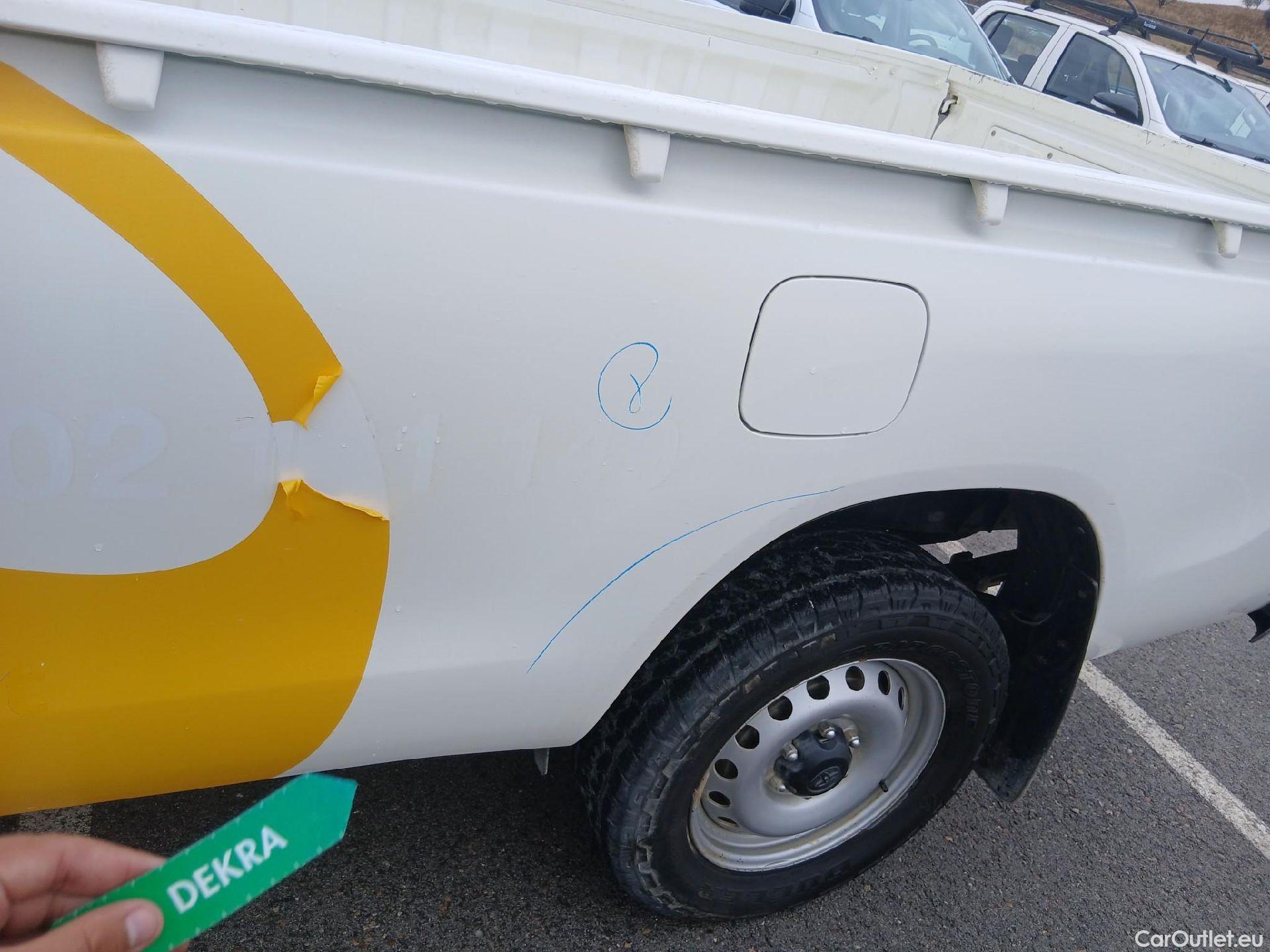  Toyota  Hilux TOYOTA  / 2016 / 2P / pickup 2.4 D-4D Cabina Sencilla GX #27