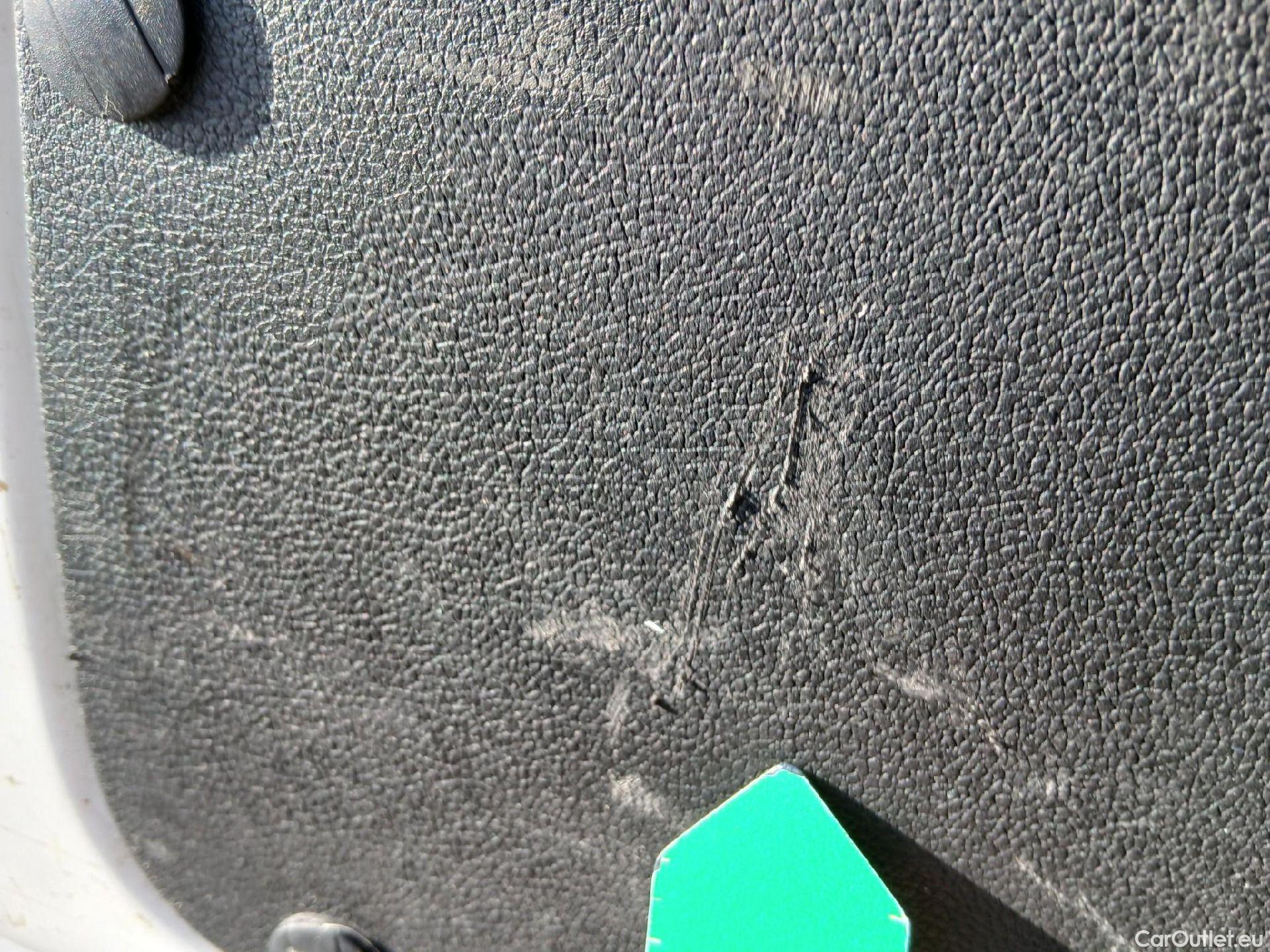  Peugeot  RIFTER PEUGEOT  / 2018 / 5P / monovolumen compacto Active Standard BlueHDi 73kW #38