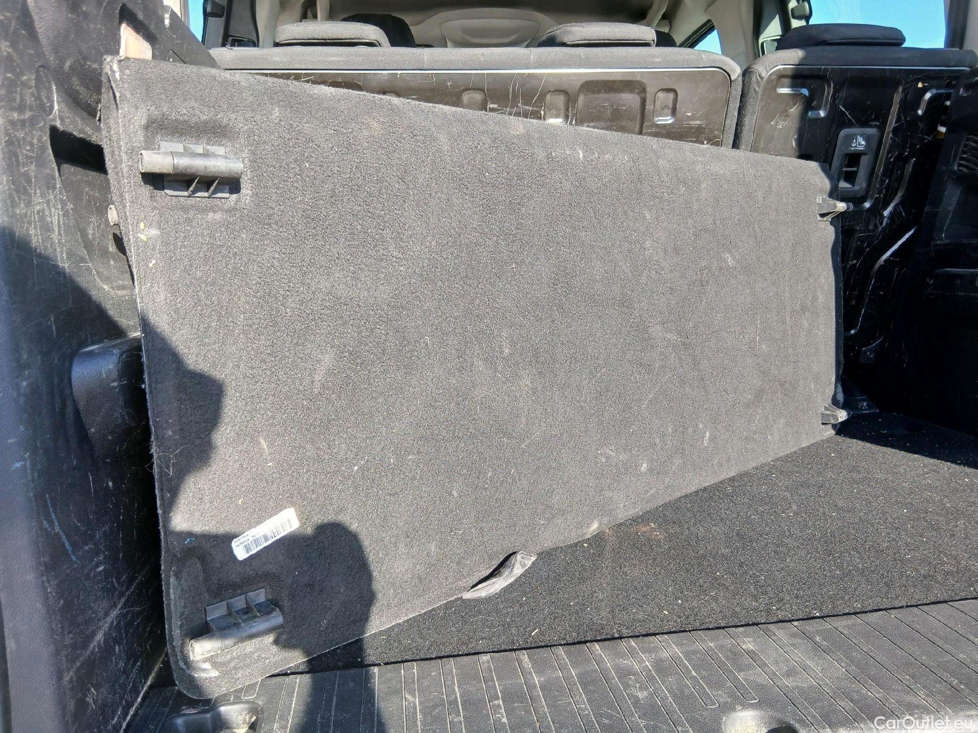  Peugeot  RIFTER PEUGEOT  / 2018 / 5P / monovolumen compacto Active Standard BlueHDi 73kW #28