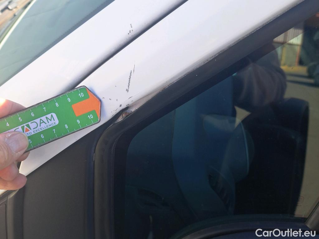  Peugeot  Partner PEUGEOT  / 2015 / 3P / furgón derivado de turismo Furgón Confort L1 BlueHDi 73KW (100CV) #42