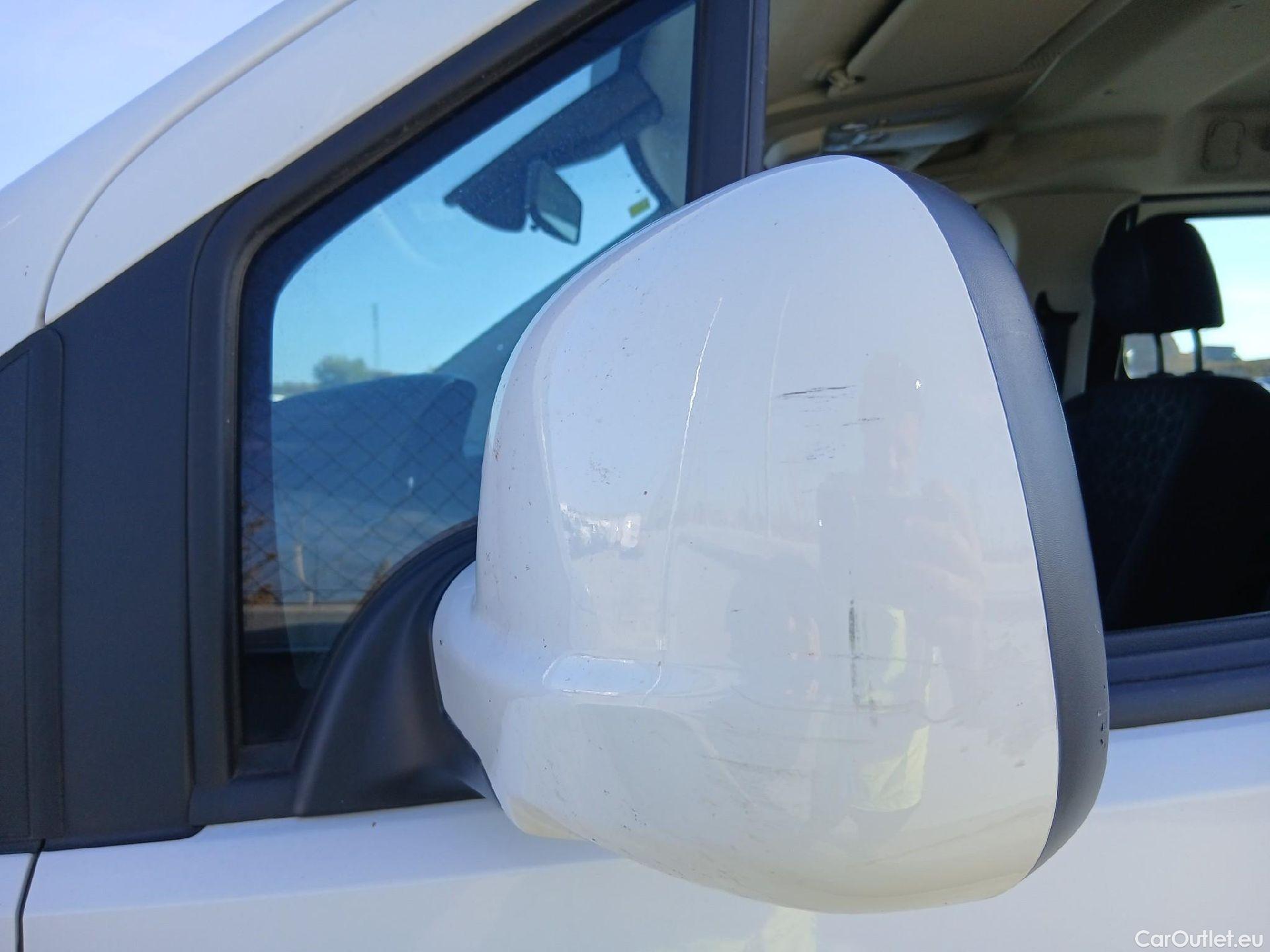  Peugeot  RIFTER PEUGEOT  / 2018 / 5P / monovolumen compacto Active Standard BlueHDi 73kW #11