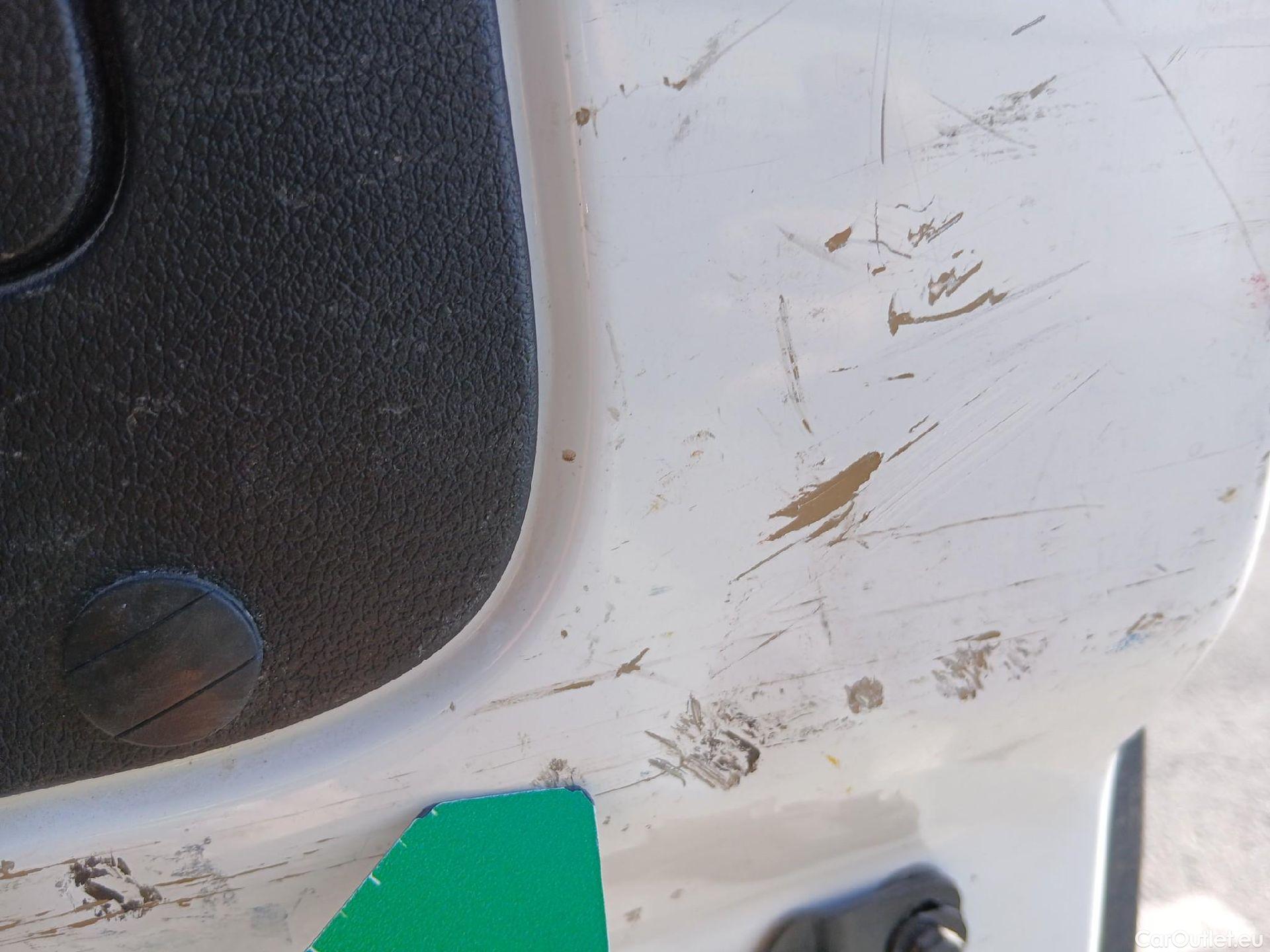  Peugeot  RIFTER PEUGEOT  / 2018 / 5P / monovolumen compacto Active Standard BlueHDi 73kW #33