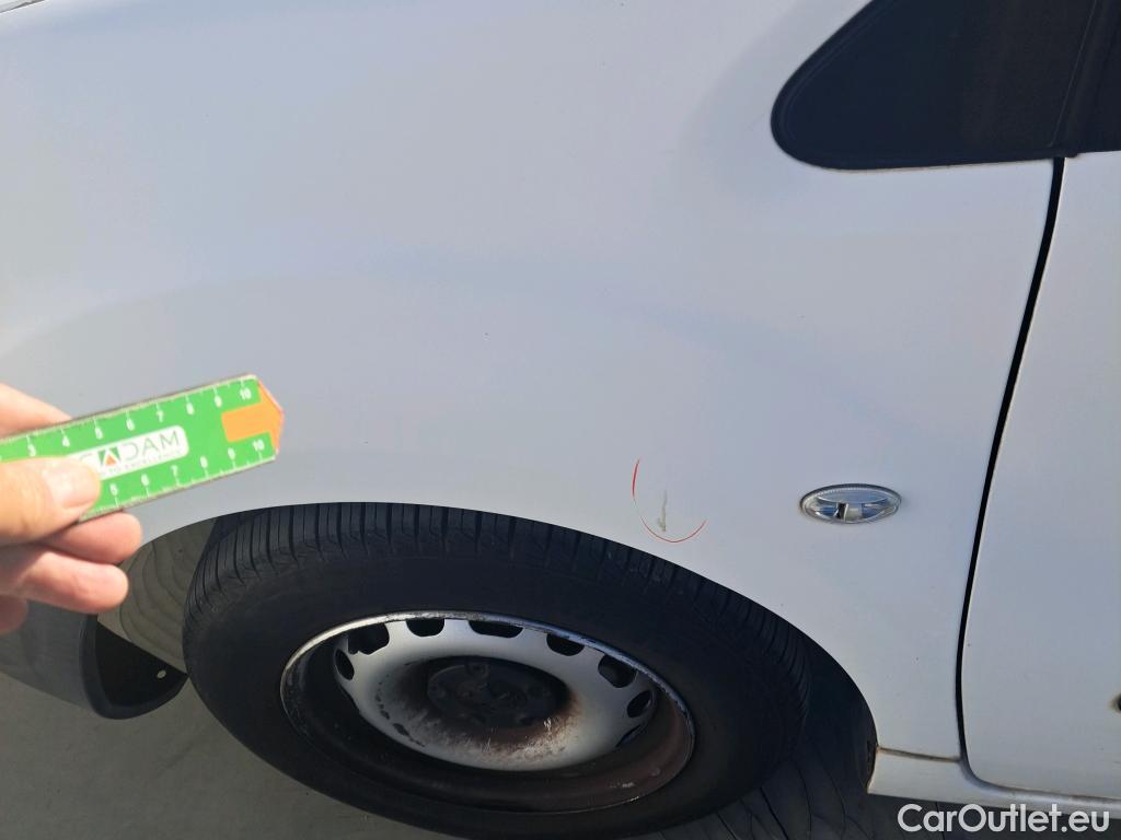  Peugeot  Partner PEUGEOT  / 2015 / 3P / furgón derivado de turismo Furgón Confort L1 BlueHDi 73KW (100CV) #77