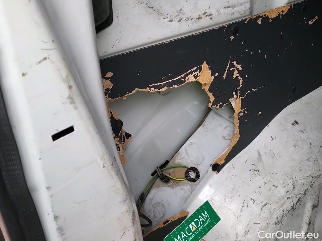  Peugeot  Expert PEUGEOT  / 2016 / 4P / furgón Furgón BlueHDi 100 S&S 6v Standard #4