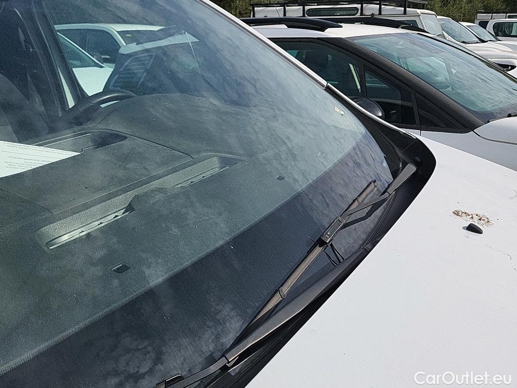  Peugeot  Expert PEUGEOT  / 2016 / 4P / furgón Furgón BlueHDi 100 S&S 6v Standard #50