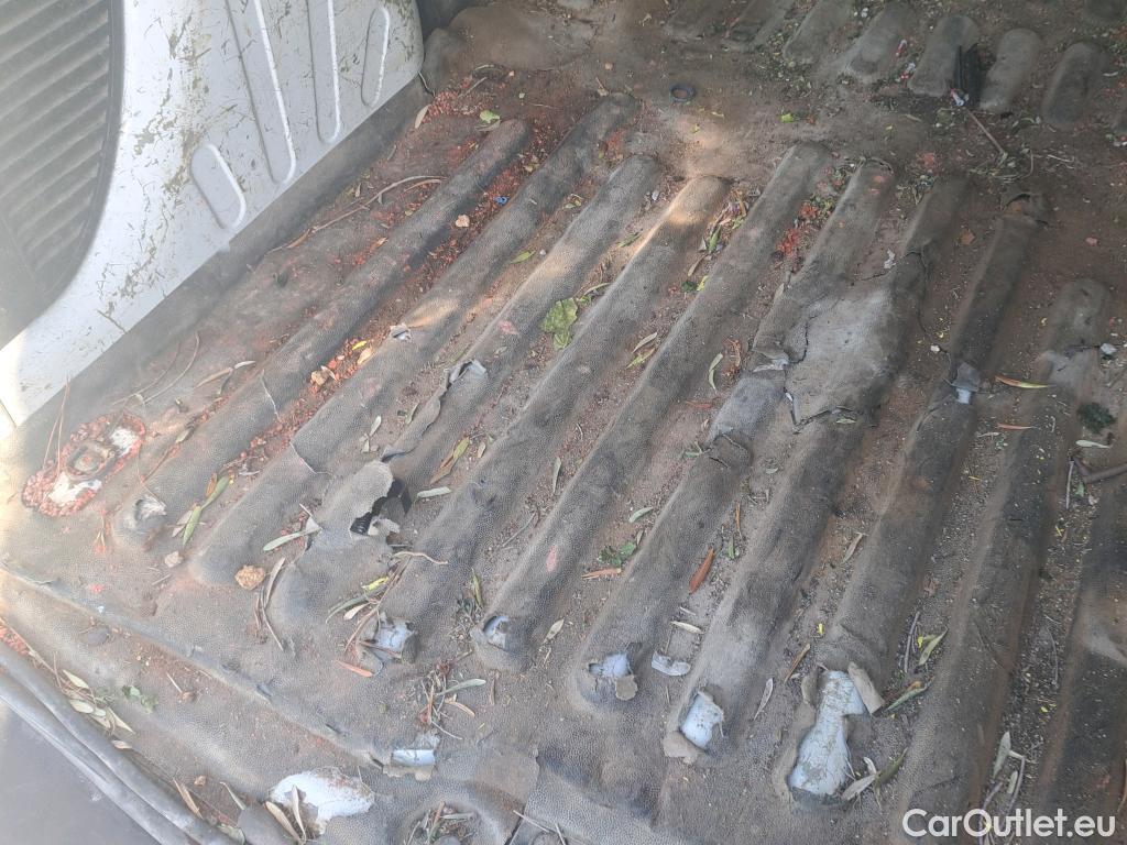  Peugeot  Partner PEUGEOT  / 2015 / 3P / furgón derivado de turismo Furgón Confort L1 BlueHDi 73KW (100CV) #1