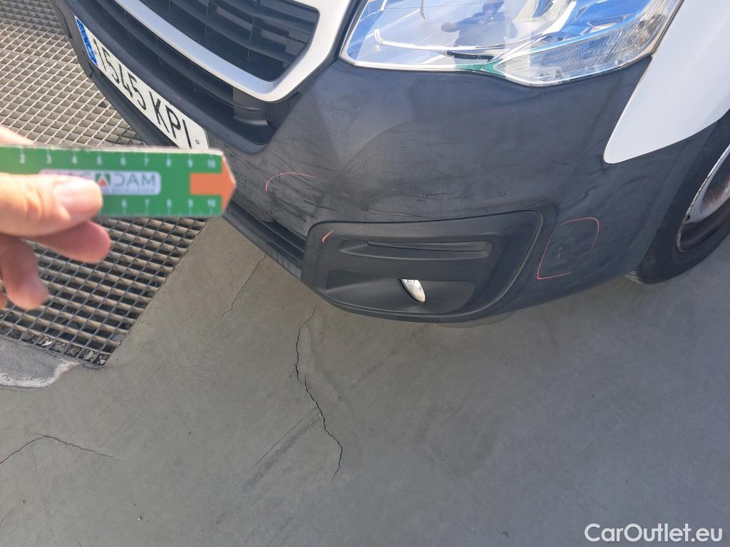  Peugeot  Partner PEUGEOT  / 2015 / 3P / furgón derivado de turismo Furgón Confort L1 BlueHDi 73KW (100CV) #83