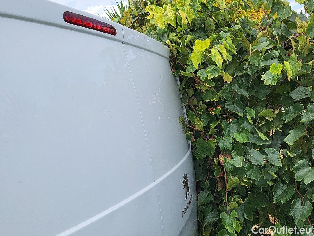  Peugeot  Expert PEUGEOT  / 2016 / 4P / furgón Furgón BlueHDi 100 S&S 6v Standard #53