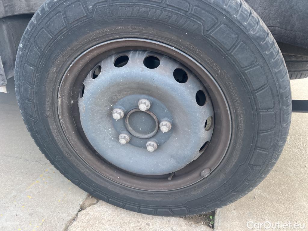  Renault  Master RENAULT TRUCKS UK  VU 4p 3G furgón FWD 3T5 E6 150CV L2H2 ISOTERMO + EQUIPO DE FRIO #37