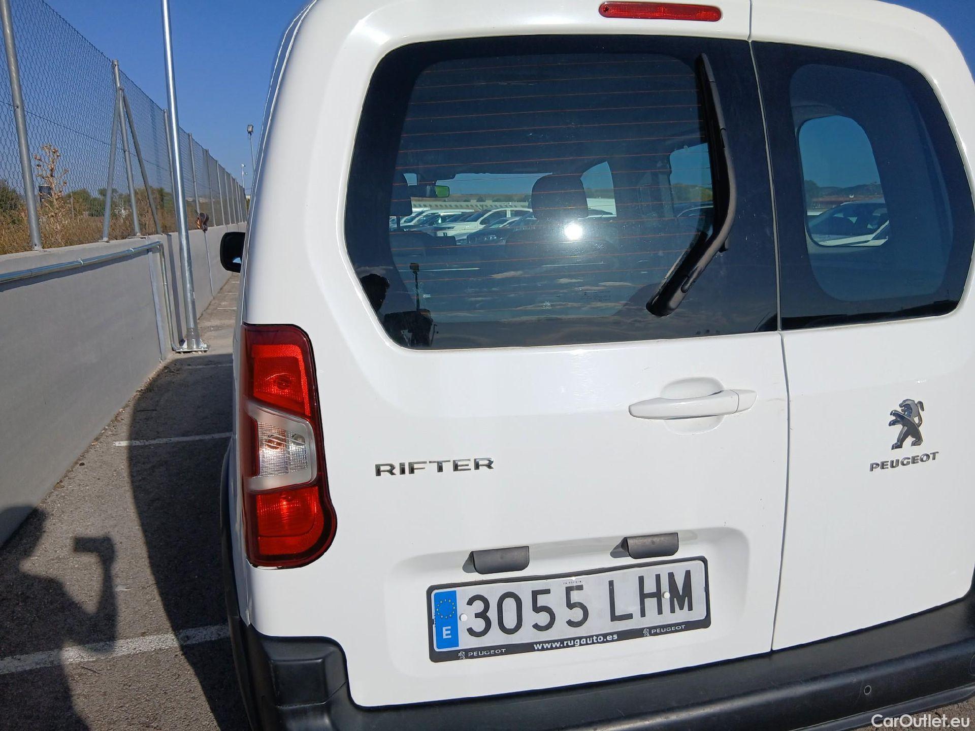  Peugeot  RIFTER PEUGEOT  / 2018 / 5P / monovolumen compacto Active Standard BlueHDi 73kW #22