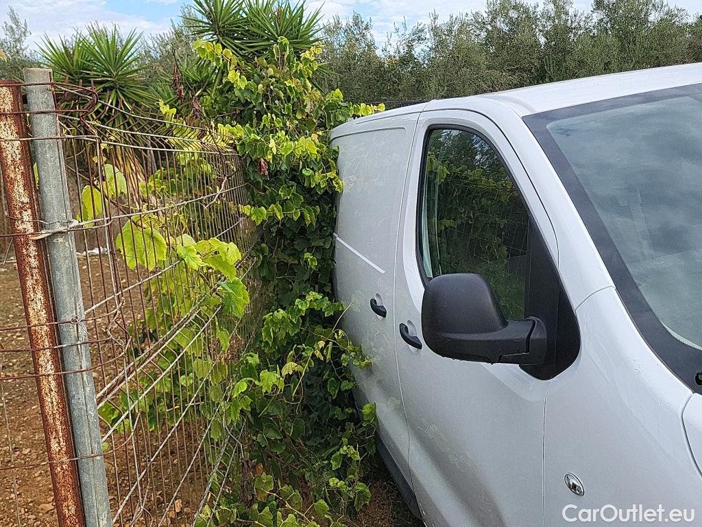  Peugeot  Expert PEUGEOT  / 2016 / 4P / furgón Furgón BlueHDi 100 S&S 6v Standard #52