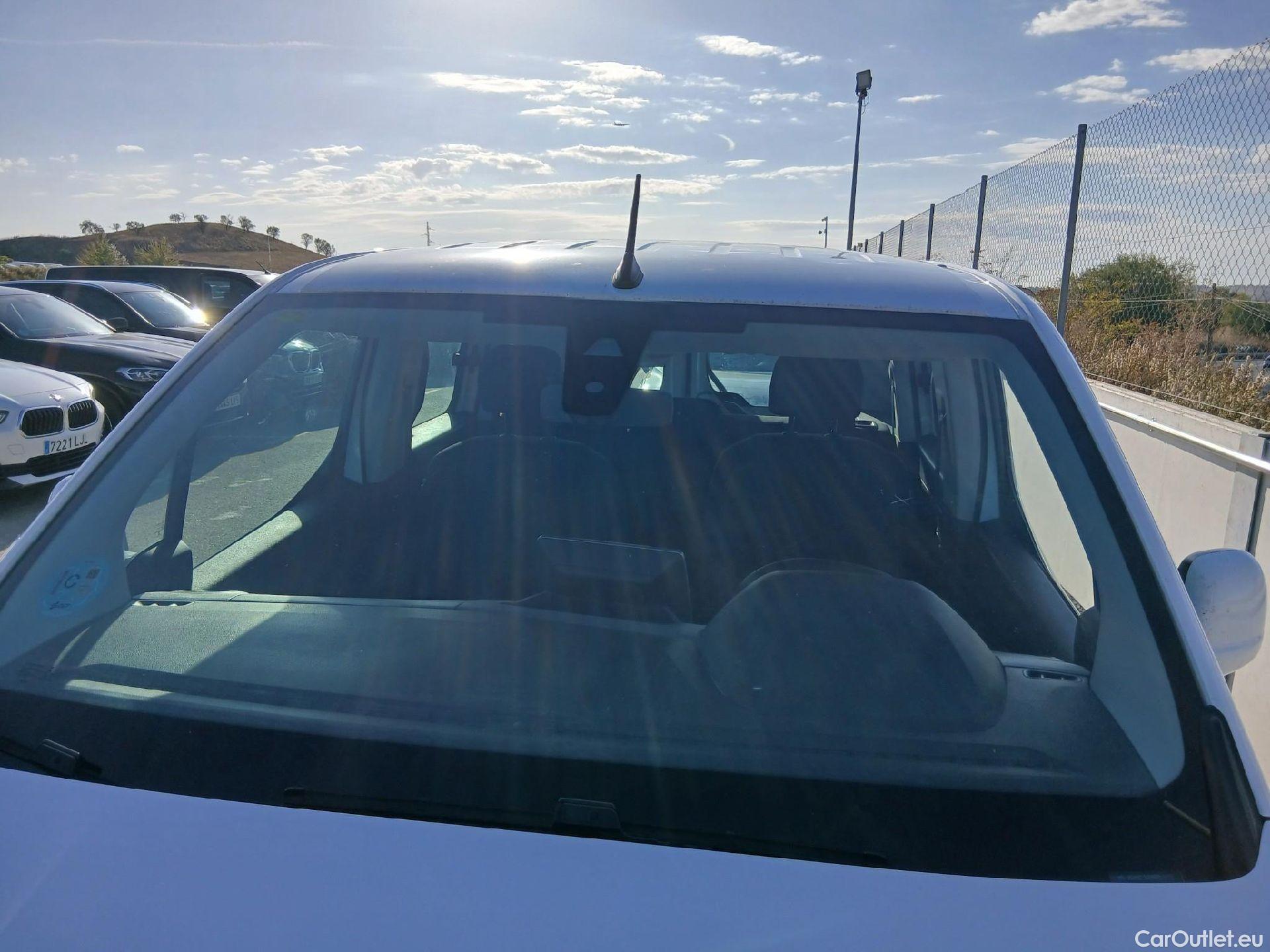  Peugeot  RIFTER PEUGEOT  / 2018 / 5P / monovolumen compacto Active Standard BlueHDi 73kW #2