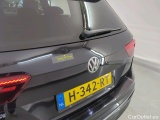  Volkswagen  Tiguan Volkswagen  Allspace 1.5 TSI DSG Highline Business R  Pano, 7 Persoons, 20 inch #57