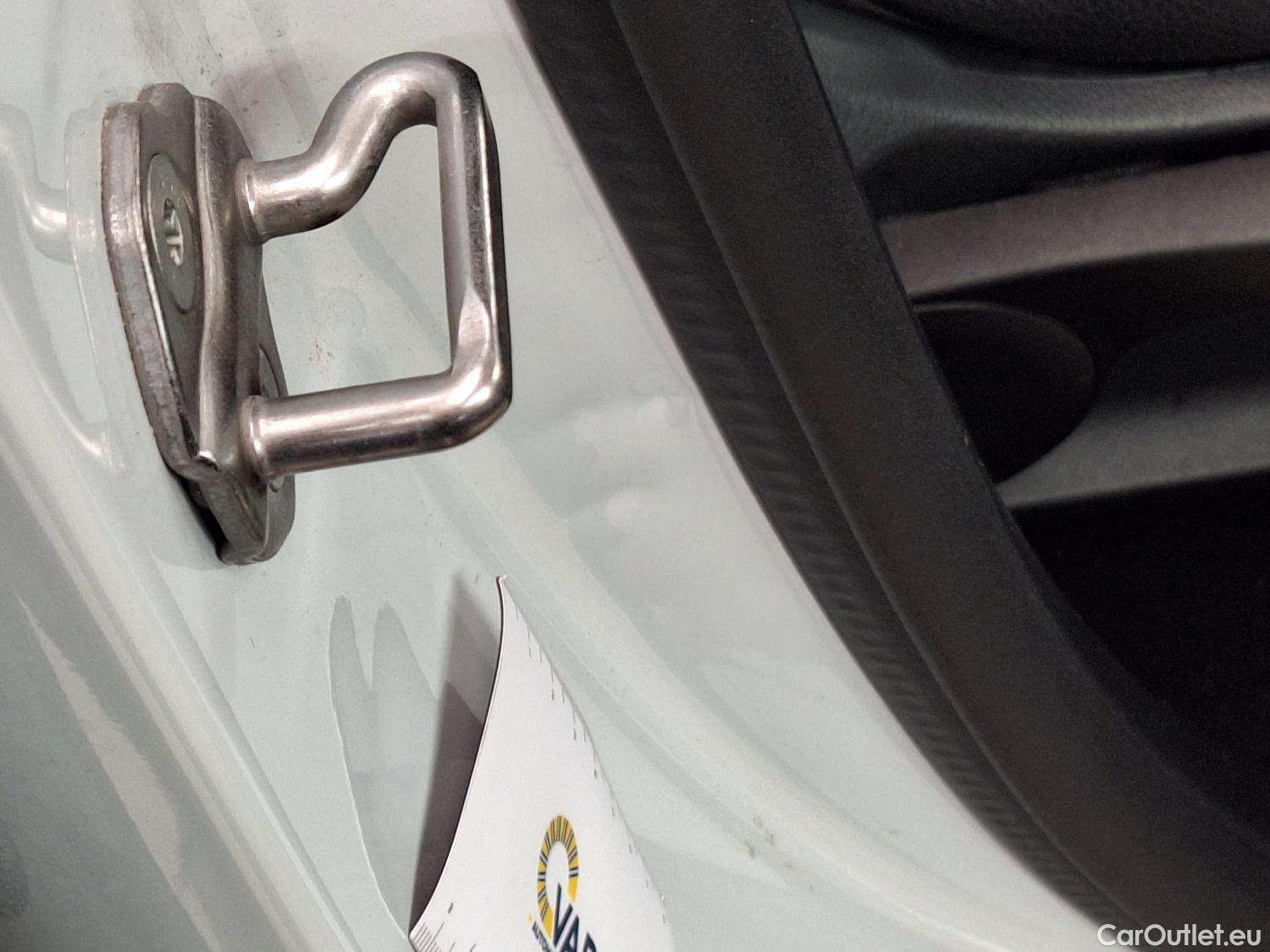  Mercedes  EQA Mercedes,  '21 BEV, Mercedes-Benz   250 5d #40