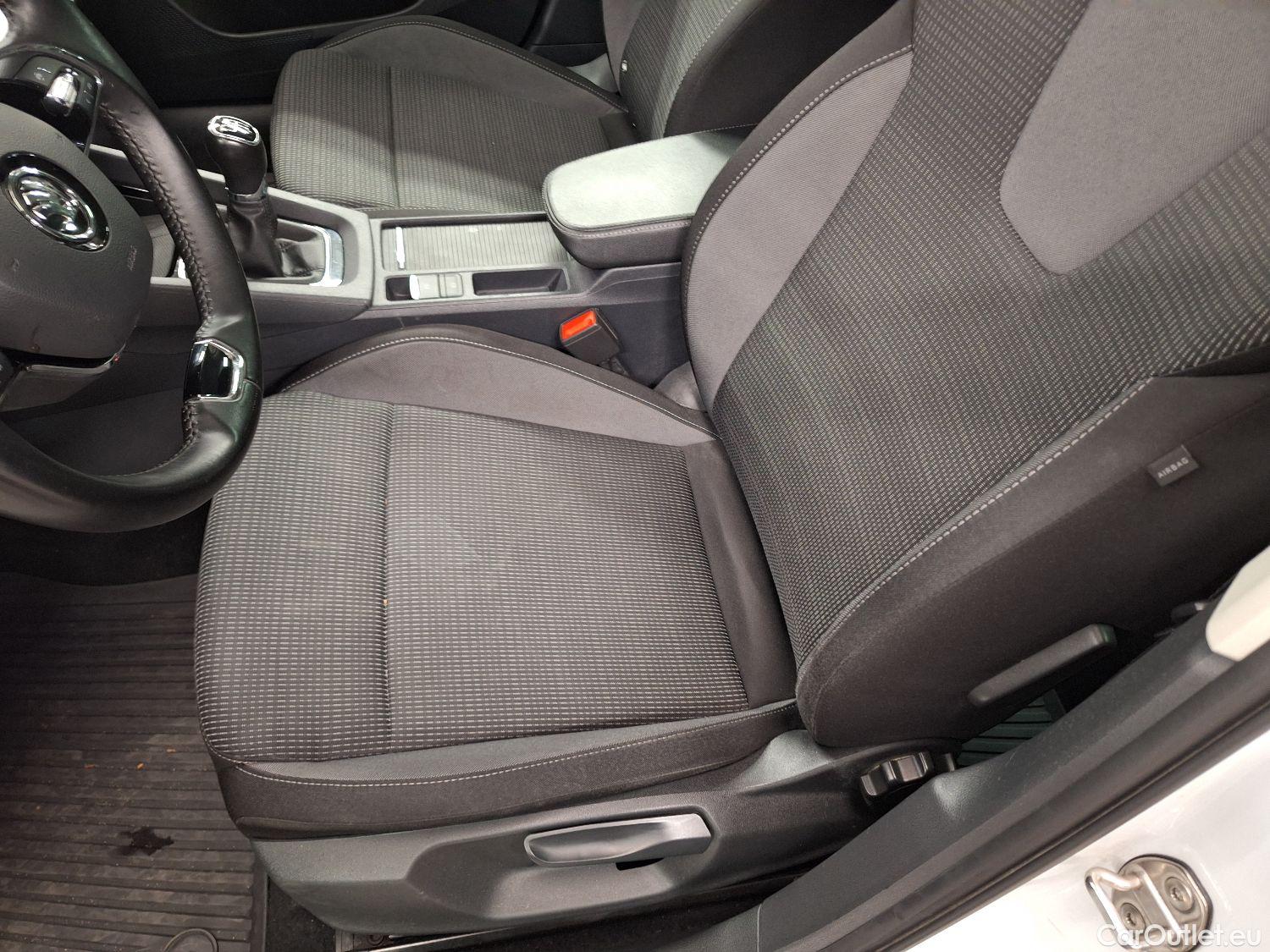  Skoda  Octavia Skoda,  Combi '20, Skoda  Combi 2.0 CRTDI 85kW Ambition 5d #13