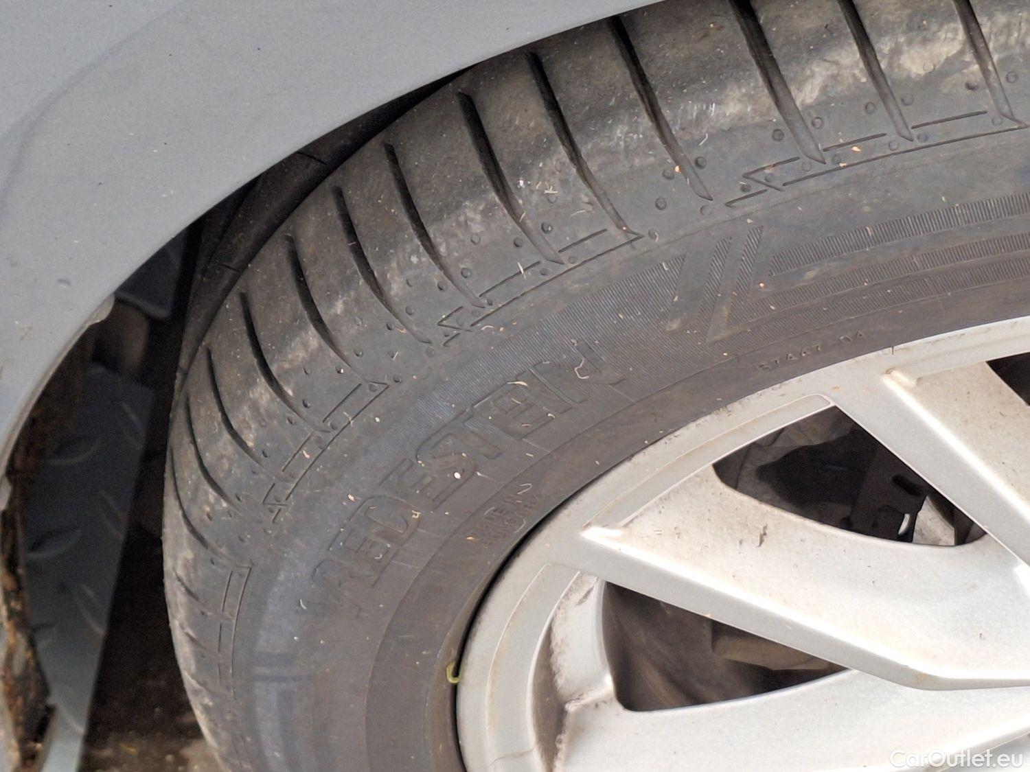  Bmw  Serie 3 BMW, 3-serie Touring '18, BMW 3 Reeks Touring 318dA (100 kW) 5d #22