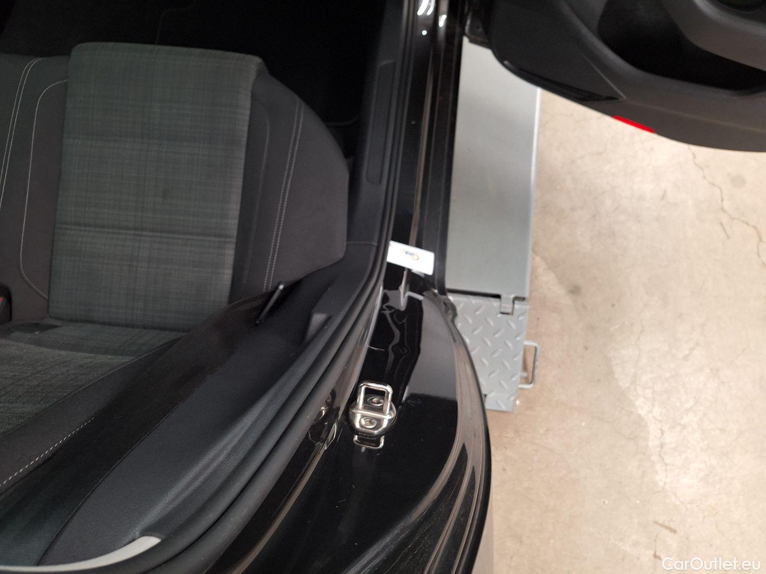  Volkswagen  Passat VW,  Variant FL'19, Volkswagen  Variant 2.0 TDI SCR 110kW Style  #11