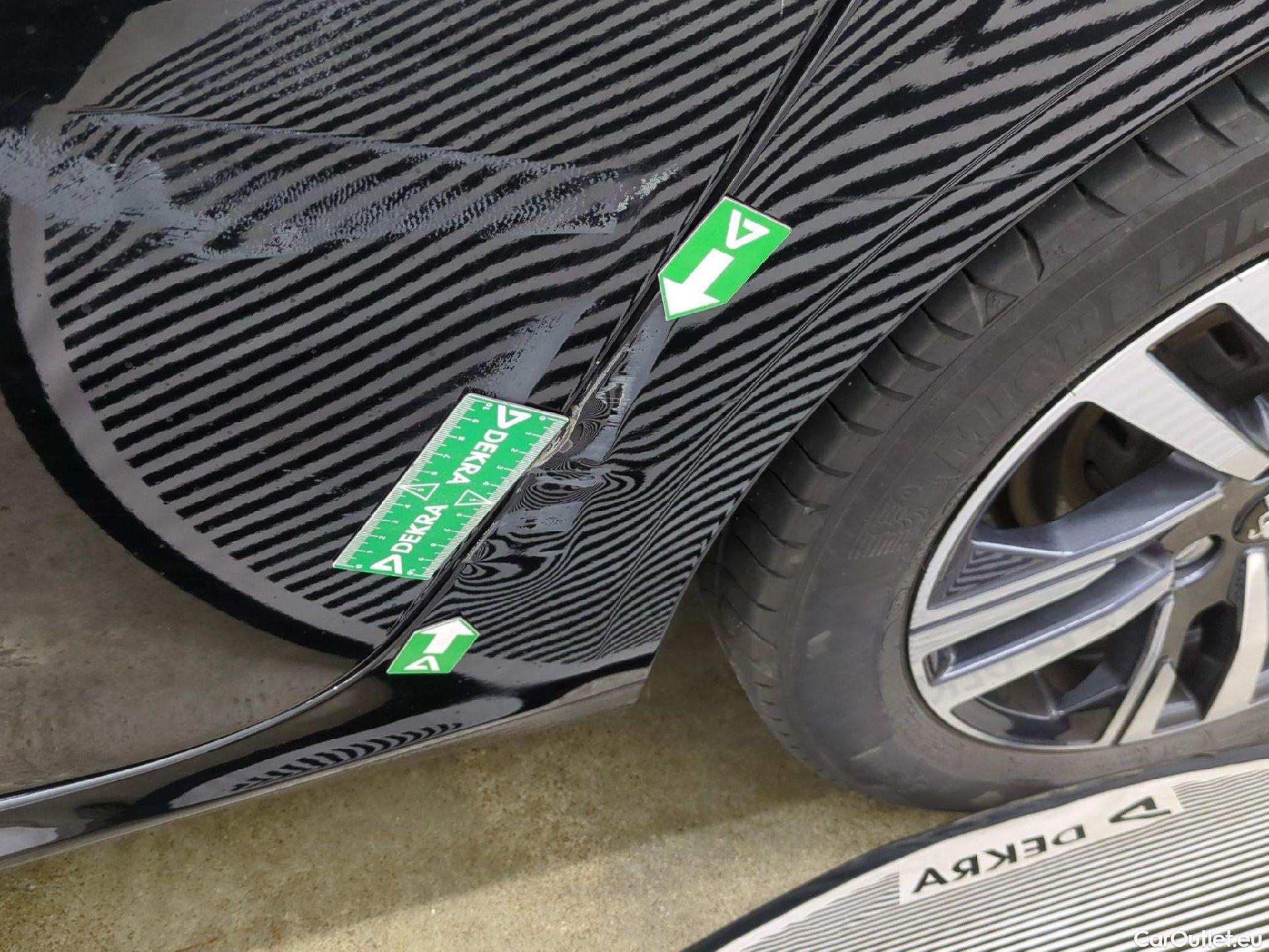  Peugeot  208  Allure Pack 1.2 PureTech 100CV BVA8 E6d #52